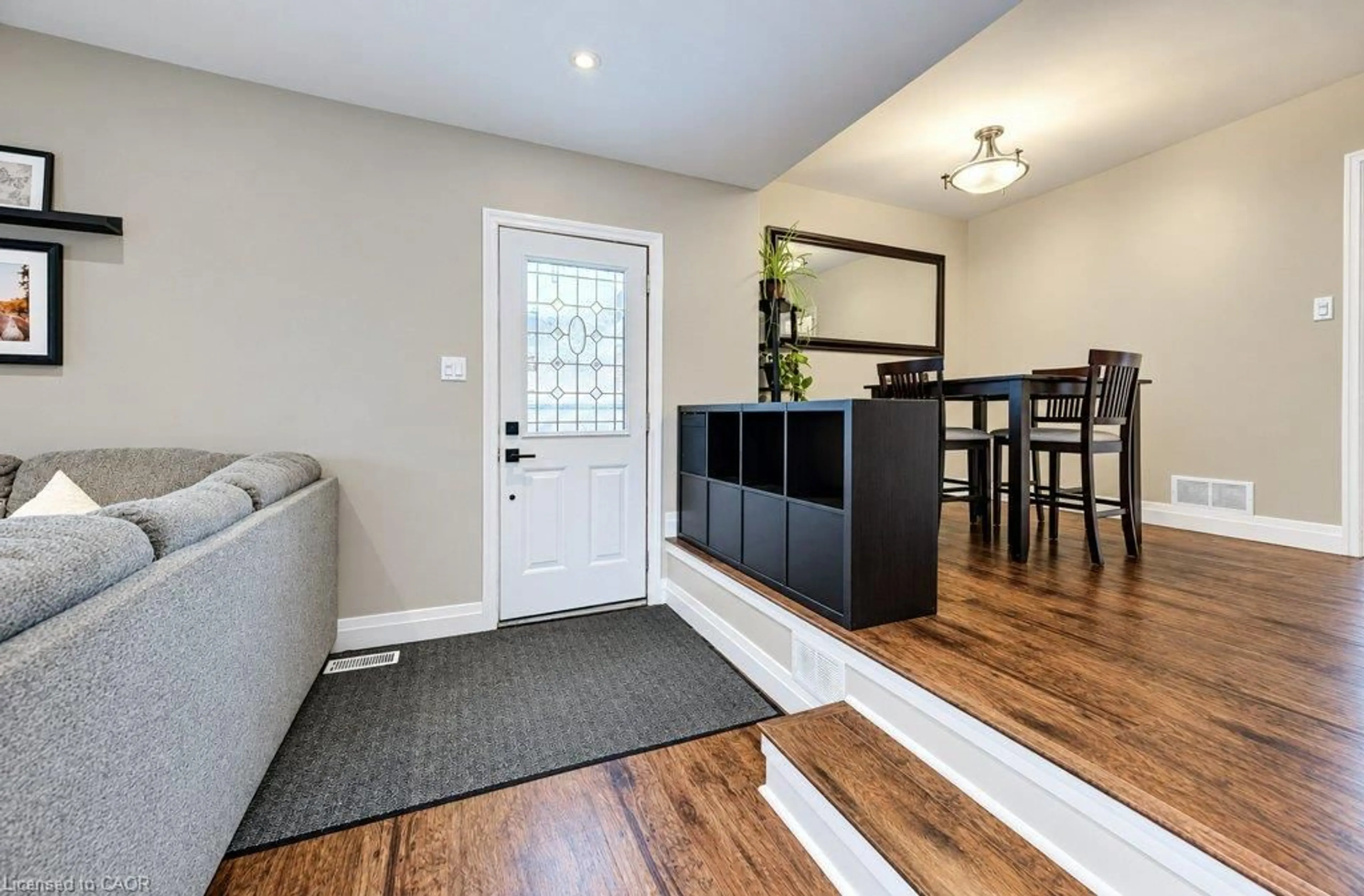 Indoor entryway for 37 Margaret Ave, Waterloo Ontario N2J 3P3