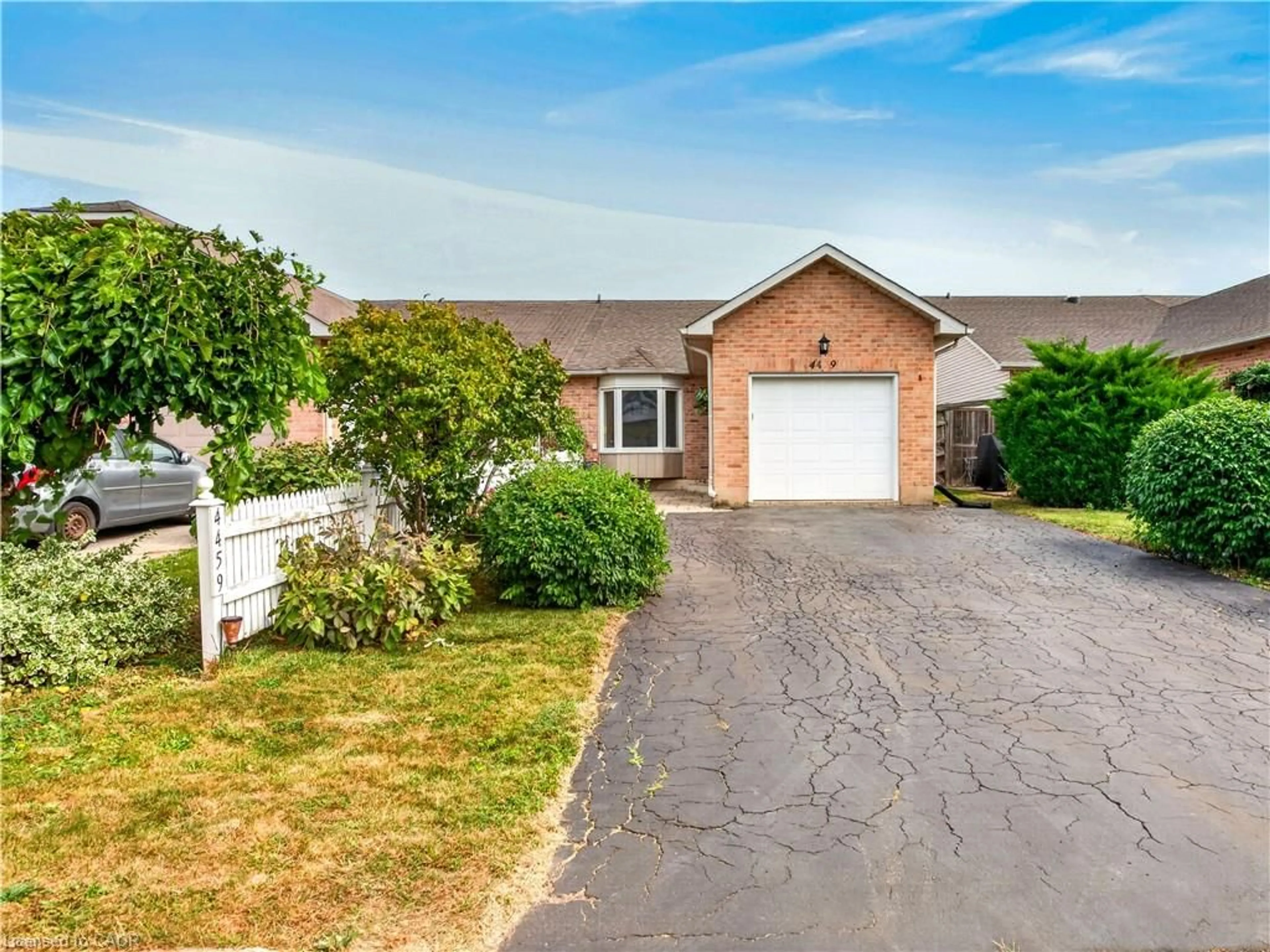Unknown for 4459 Christopher Crt, Beamsville Ontario L3J 0E1
