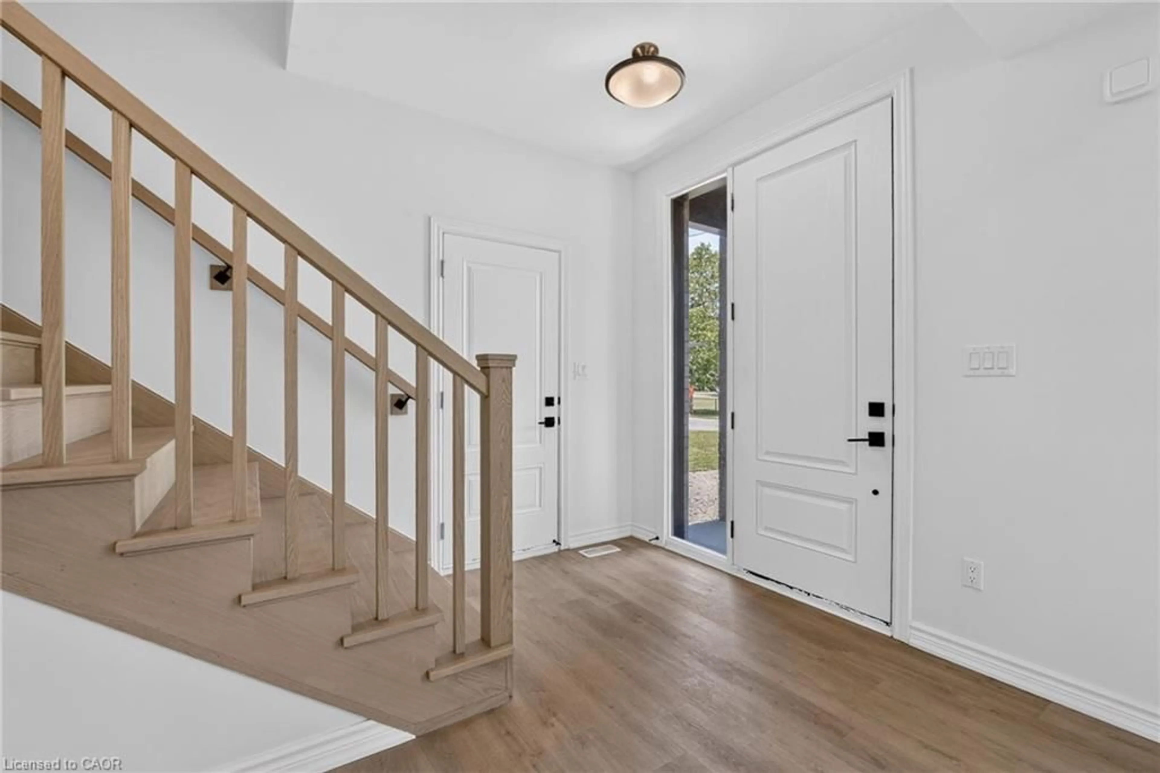 Indoor entryway for 203 Park St, Ridgeway Ontario L0S 1N0