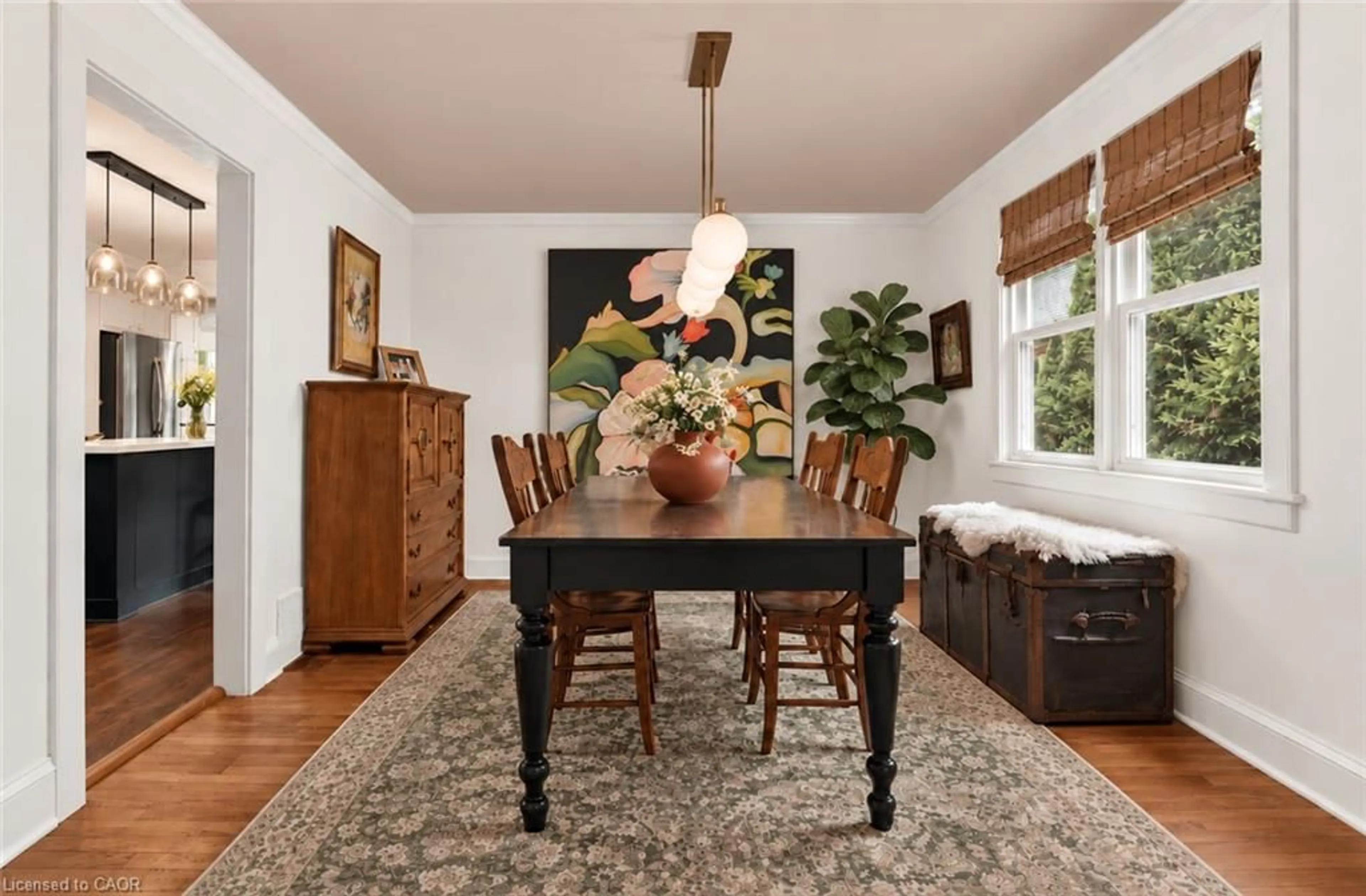 Dining room, wood/laminate floor for 71 Creighton Rd, Dundas Ontario L9H 6E3