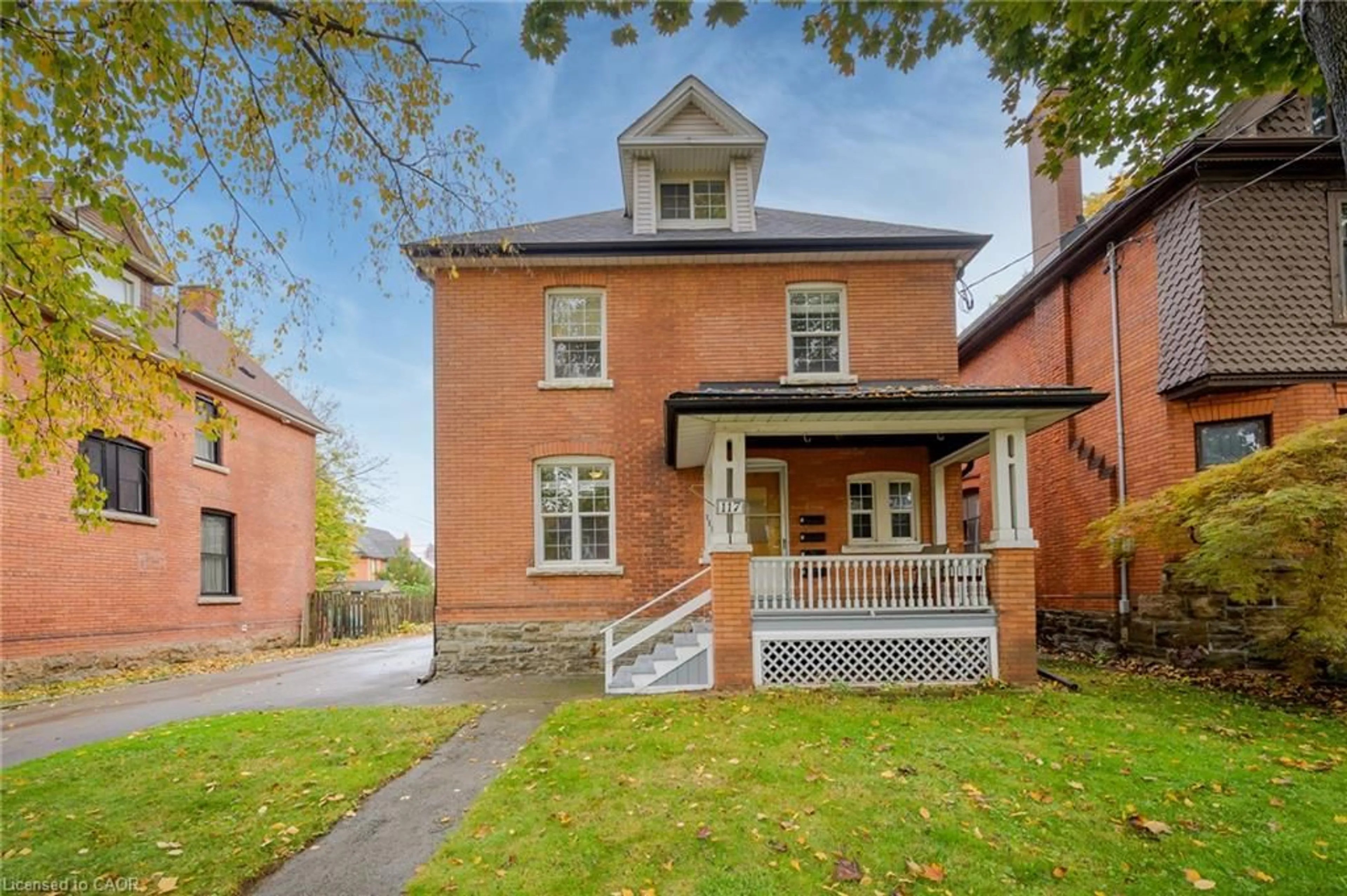 Home with brick exterior material, street for 117 Fairleigh Ave, Hamilton Ontario L8M 2K4