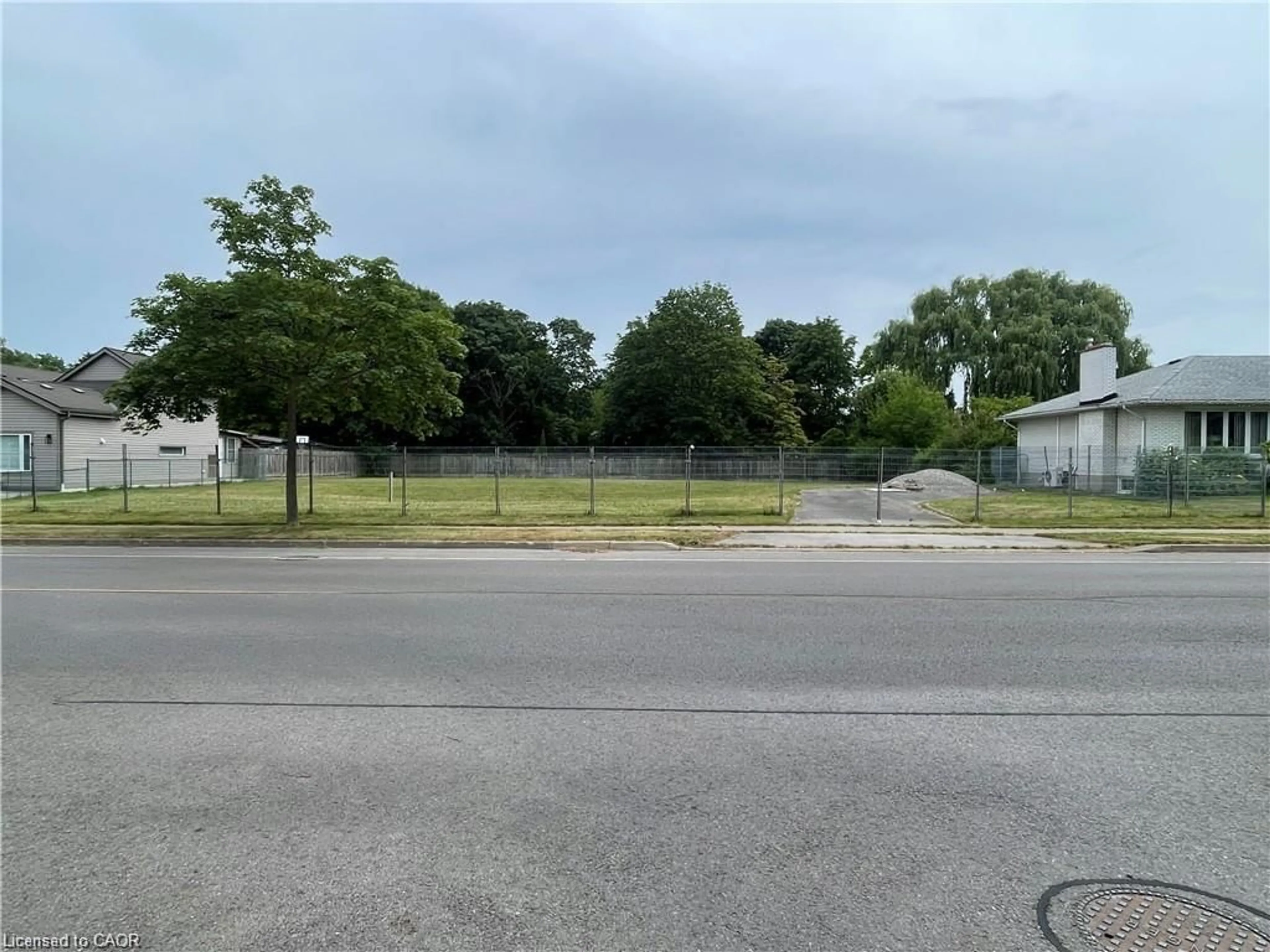 Unknown for 374A Linwell Rd, St. Catharines Ontario L2M 2P2