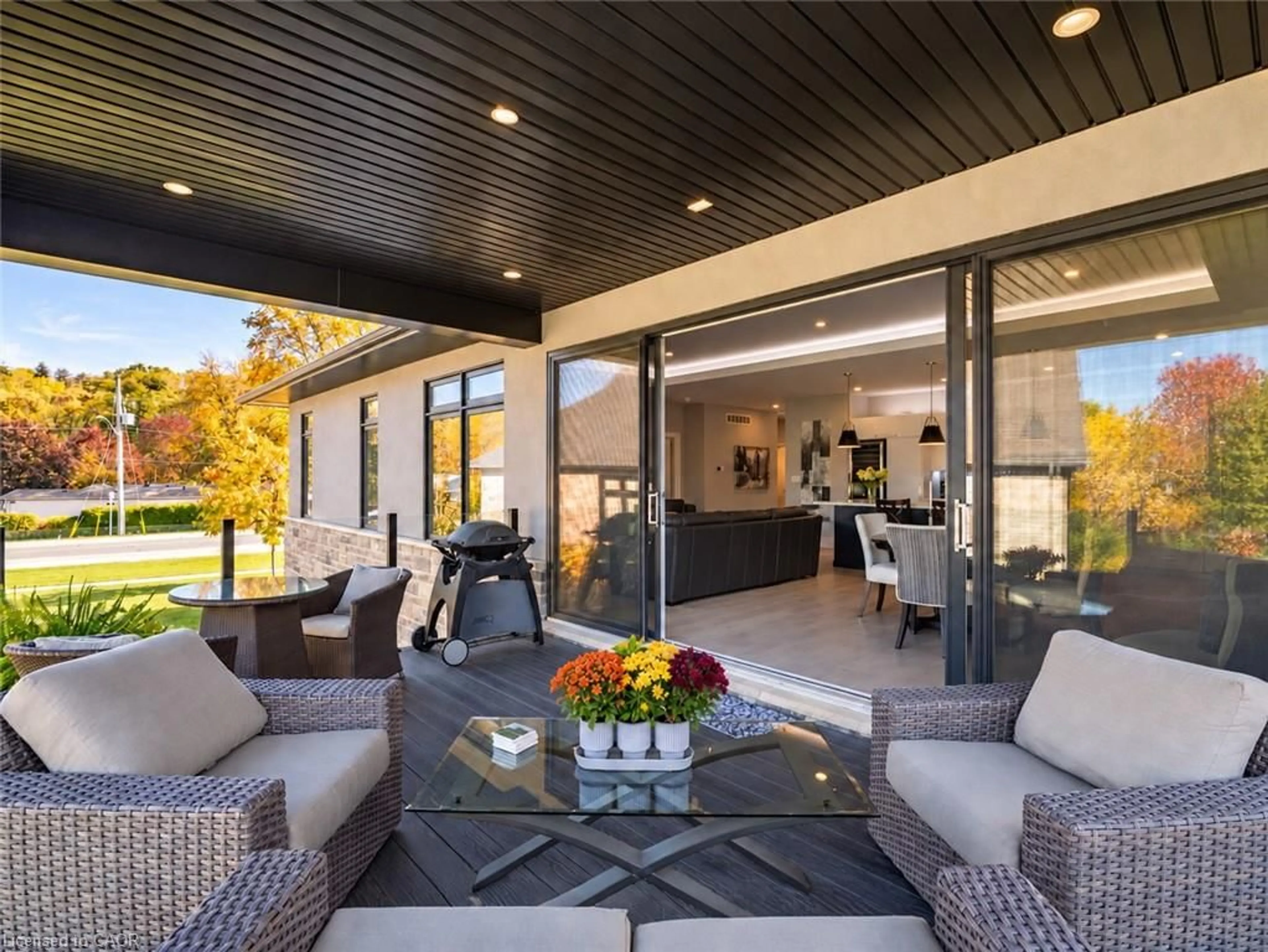 Patio, mountain view for 2 Fedorkow Lane, Niagara-on-the-Lake Ontario L0S 1P0
