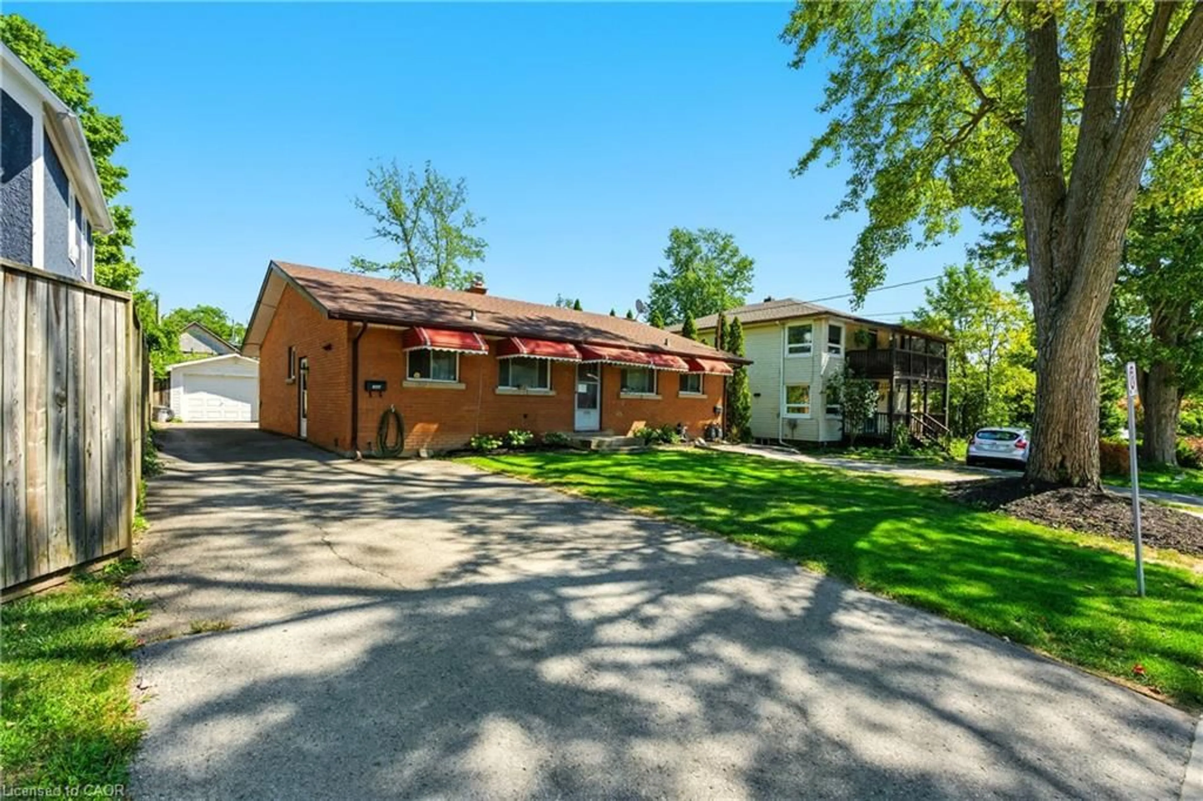 Unknown for 34 Shotwell St, Welland Ontario L3C 1N8