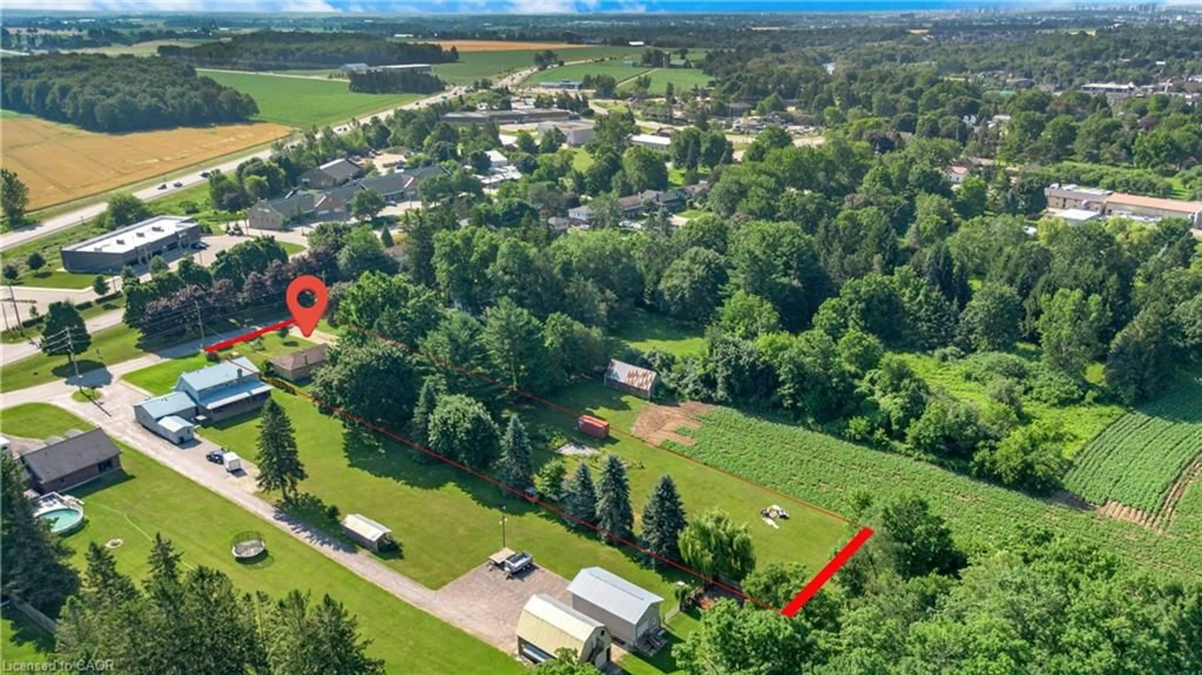 A pic from outside/outdoor area/front of a property/back of a property/a pic from drone, water/lake/river/ocean view for 124 Northside Dr, St. Jacobs Ontario N0B 2N0