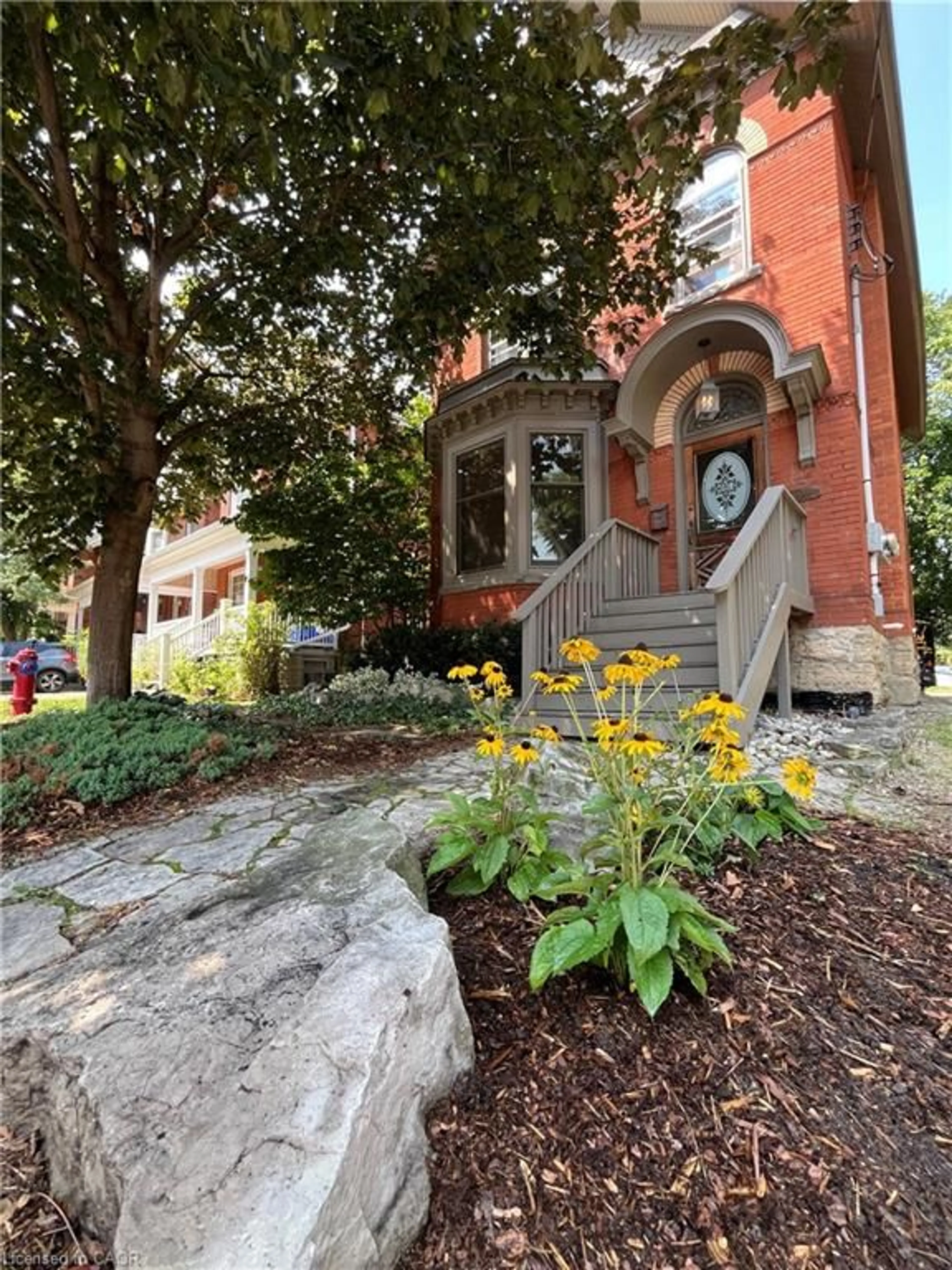 Home with brick exterior material, street for 282 Hess St, Hamilton Ontario L8P 3P7