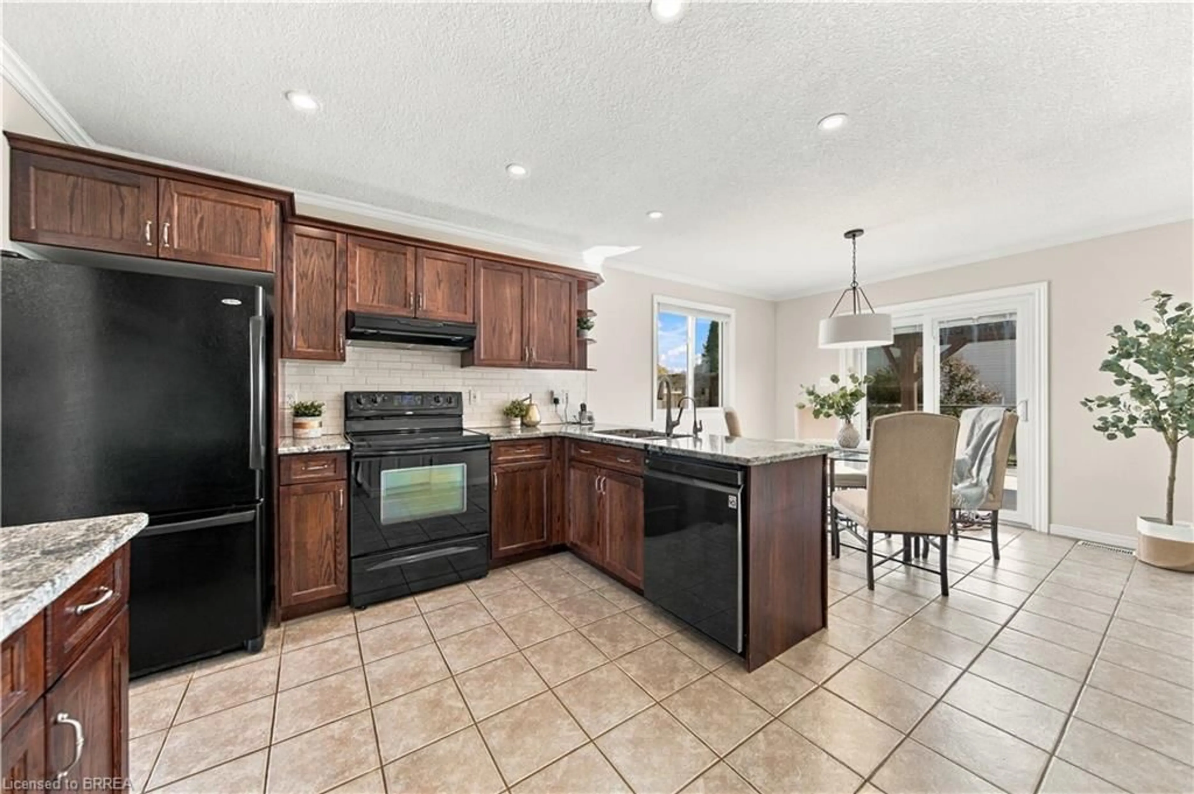 Open concept kitchen, ceramic/tile floor for 4 Macpherson Dr, Brant County Ontario N3L 4B5