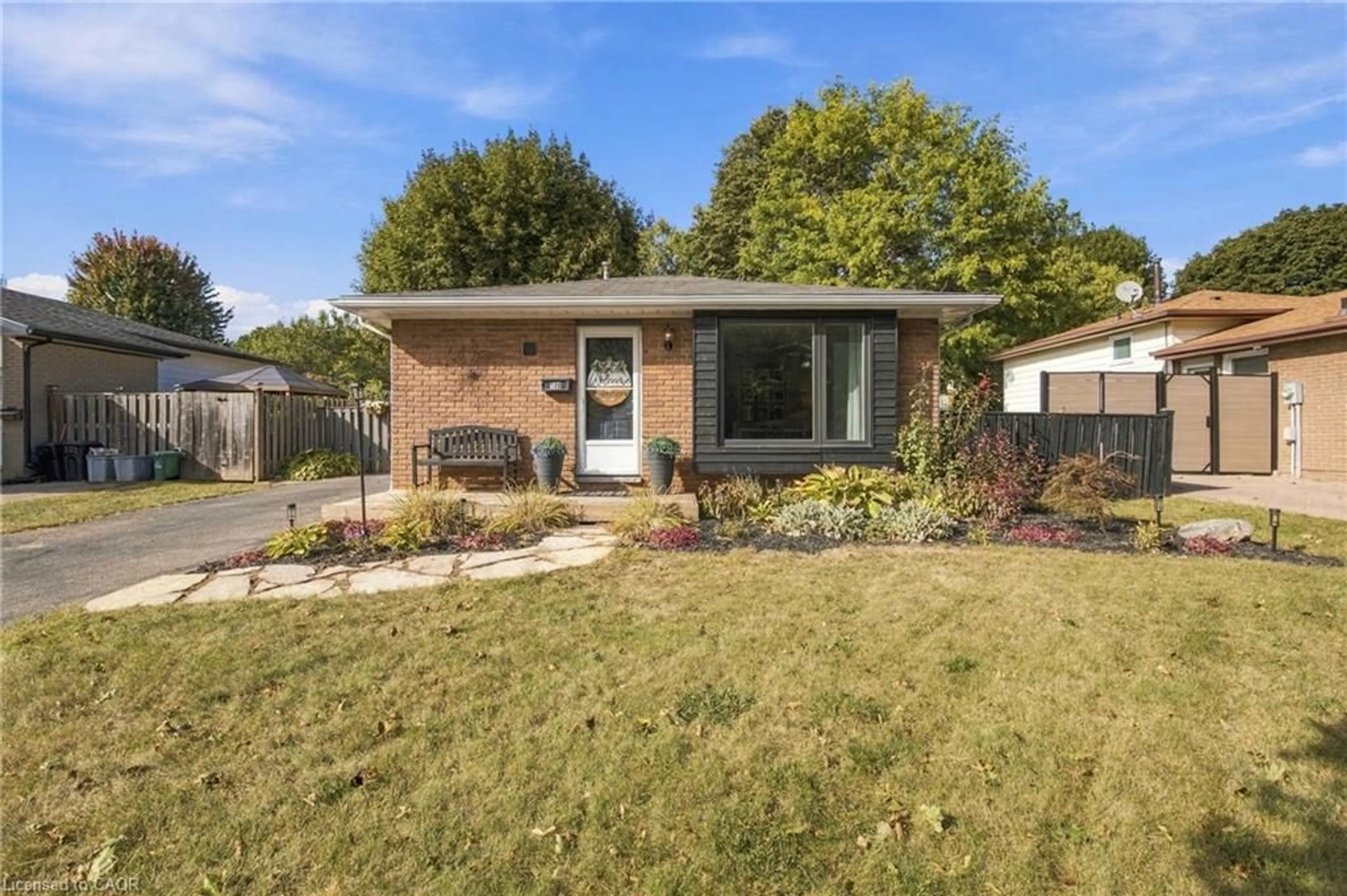 Home with brick exterior material, street for 109 Woodlawn Ave, Brantford Ontario N3V 1B4