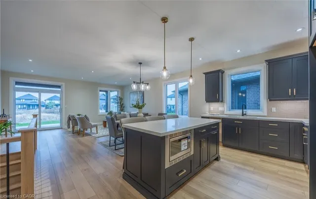 89 Duchess Dr, Delhi 2