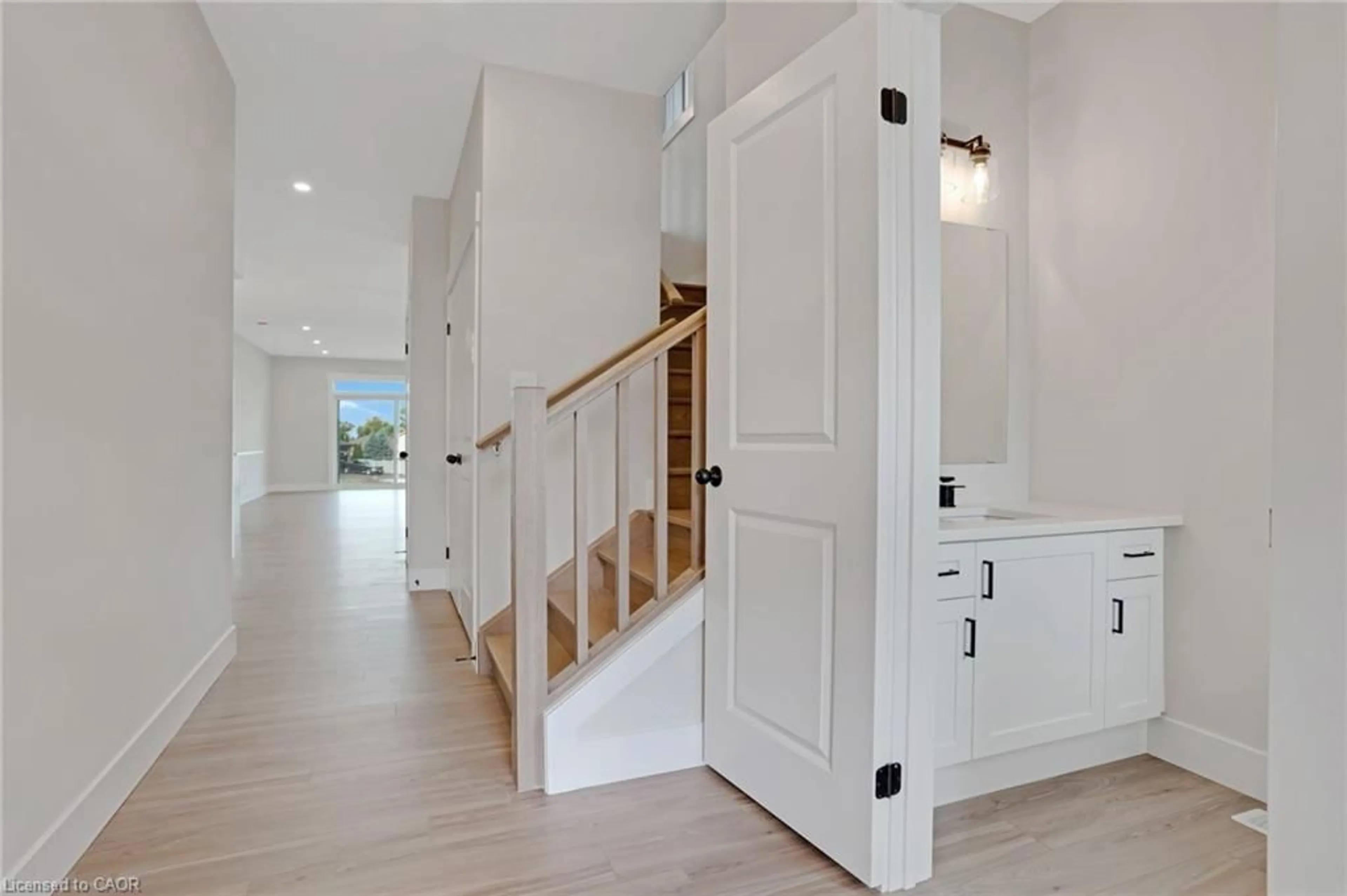 Indoor entryway for 24 Moon Cres, Cambridge Ontario N1S 5B4
