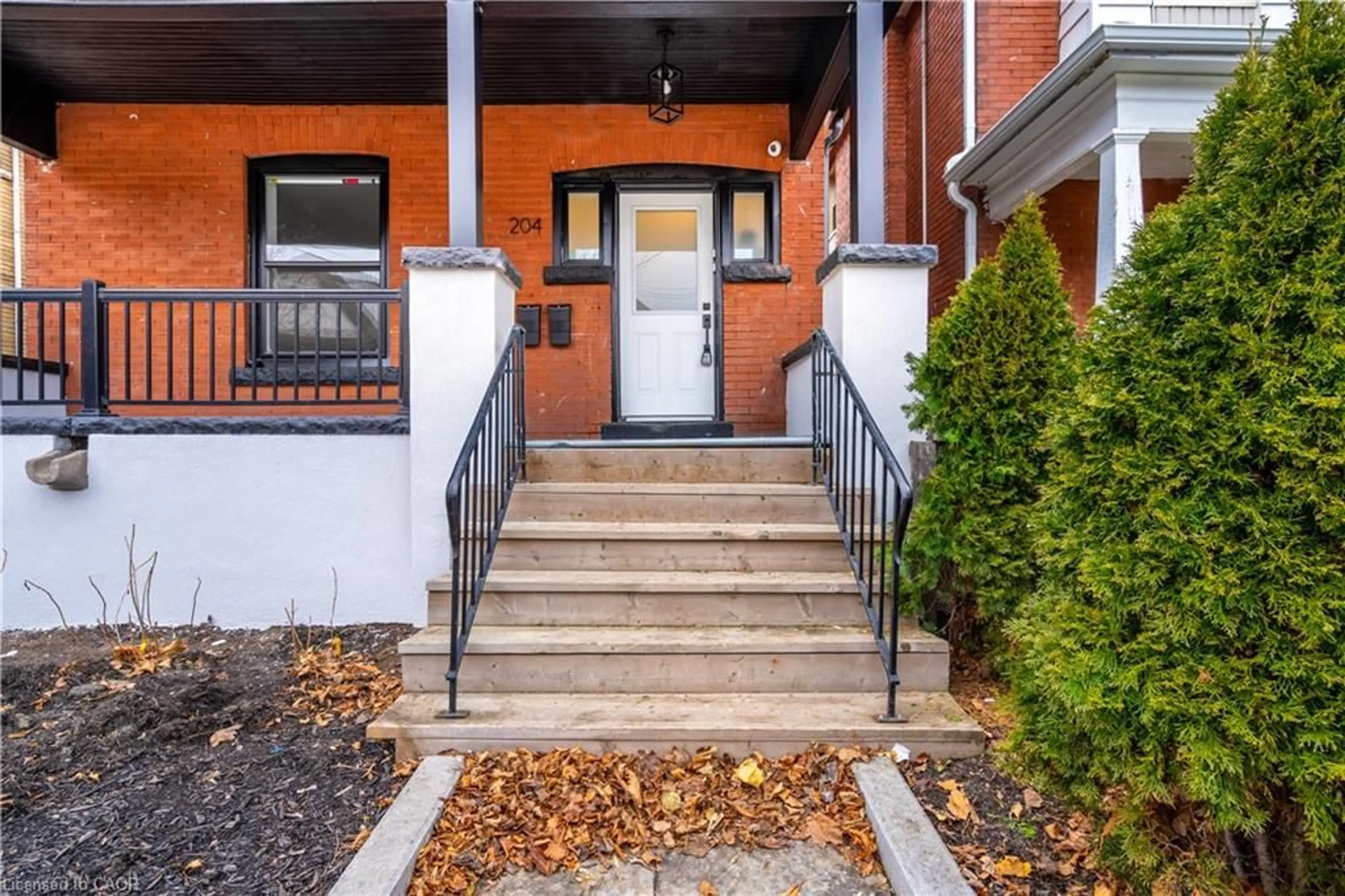 Unknown for 204 Balsam Ave, Hamilton Ontario L8M 3B8