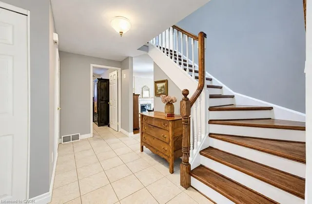 469 Westvale Dr, Waterloo 3