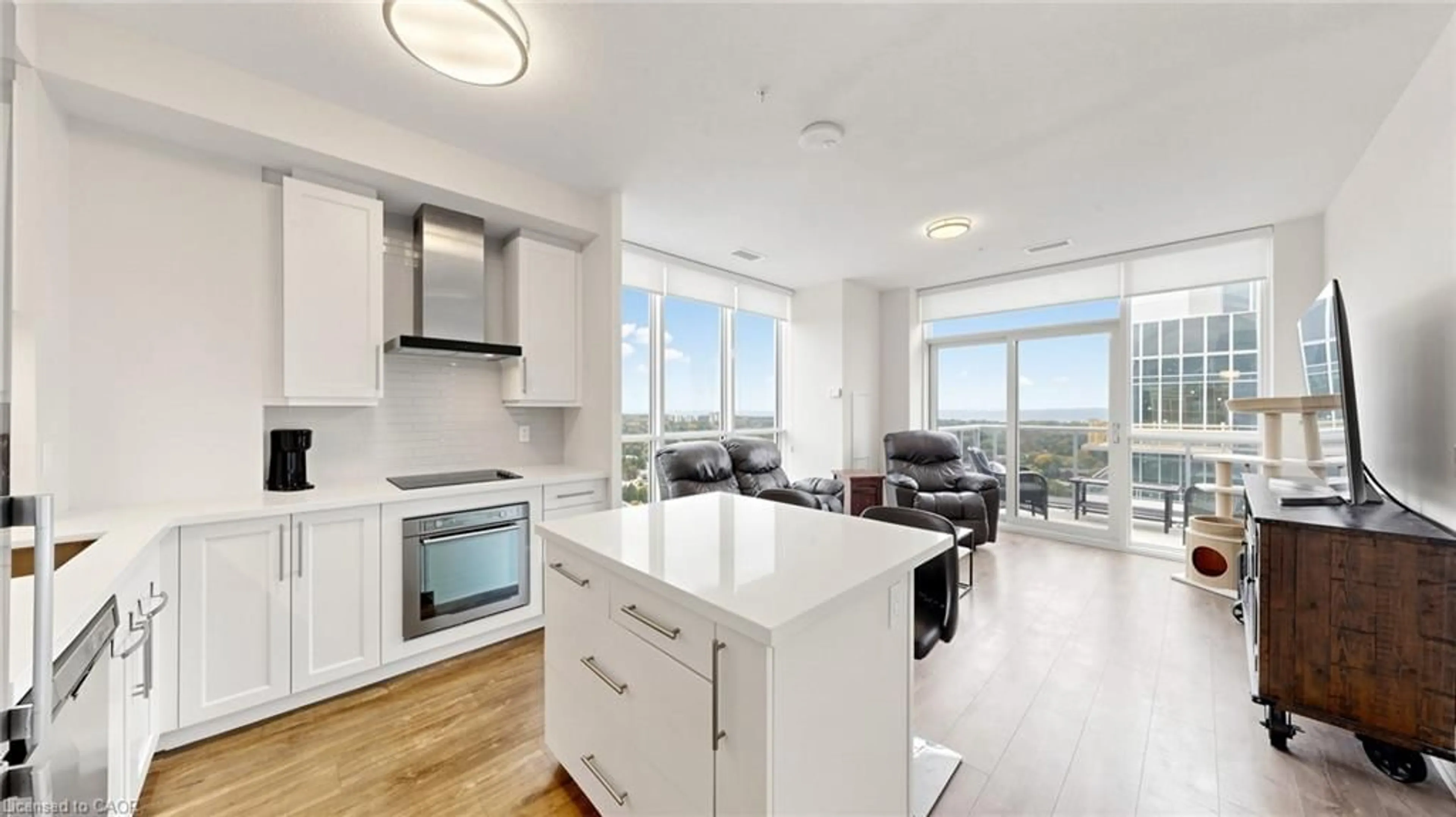 Open concept kitchen, unknown for 2093 Fairview St #2004, Burlington Ontario L7R 0B4