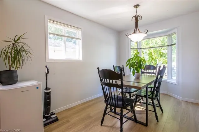 536 St Andrew St, Port Dover 4