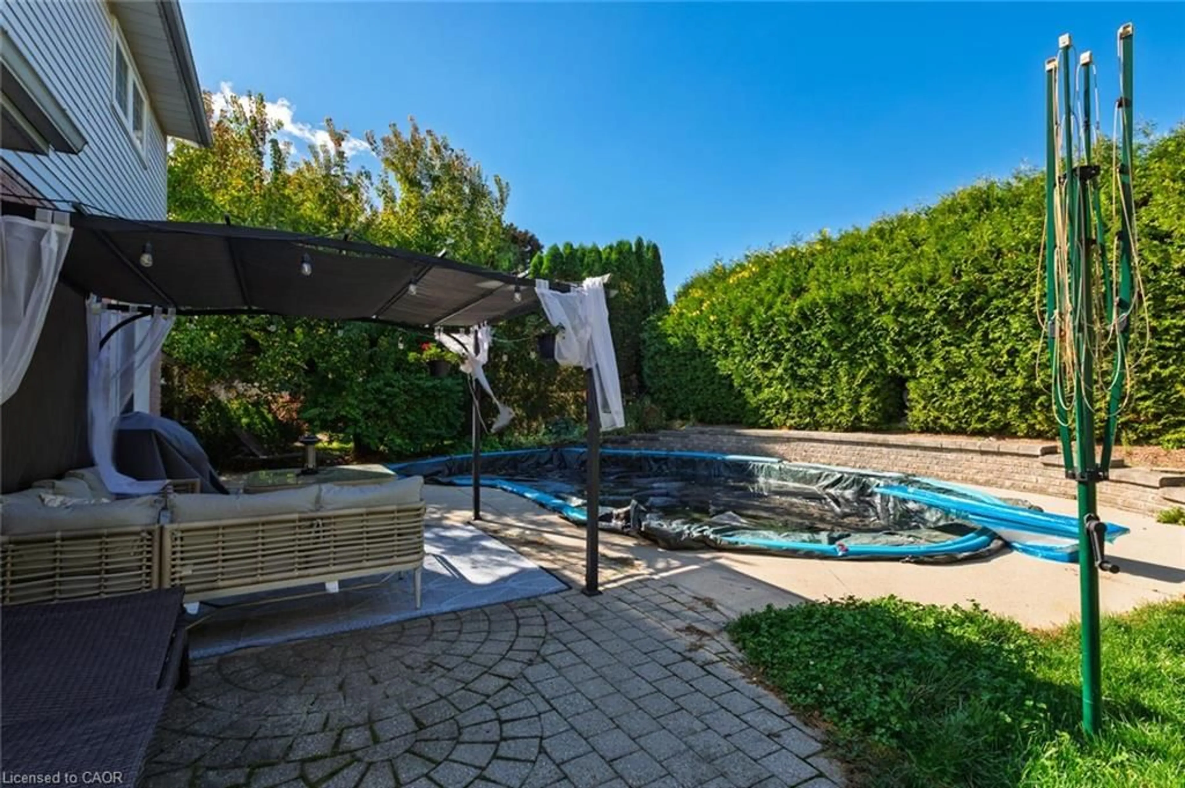 Pool for 52 Rushbrook Dr, Kitchener Ontario N2E 3C3