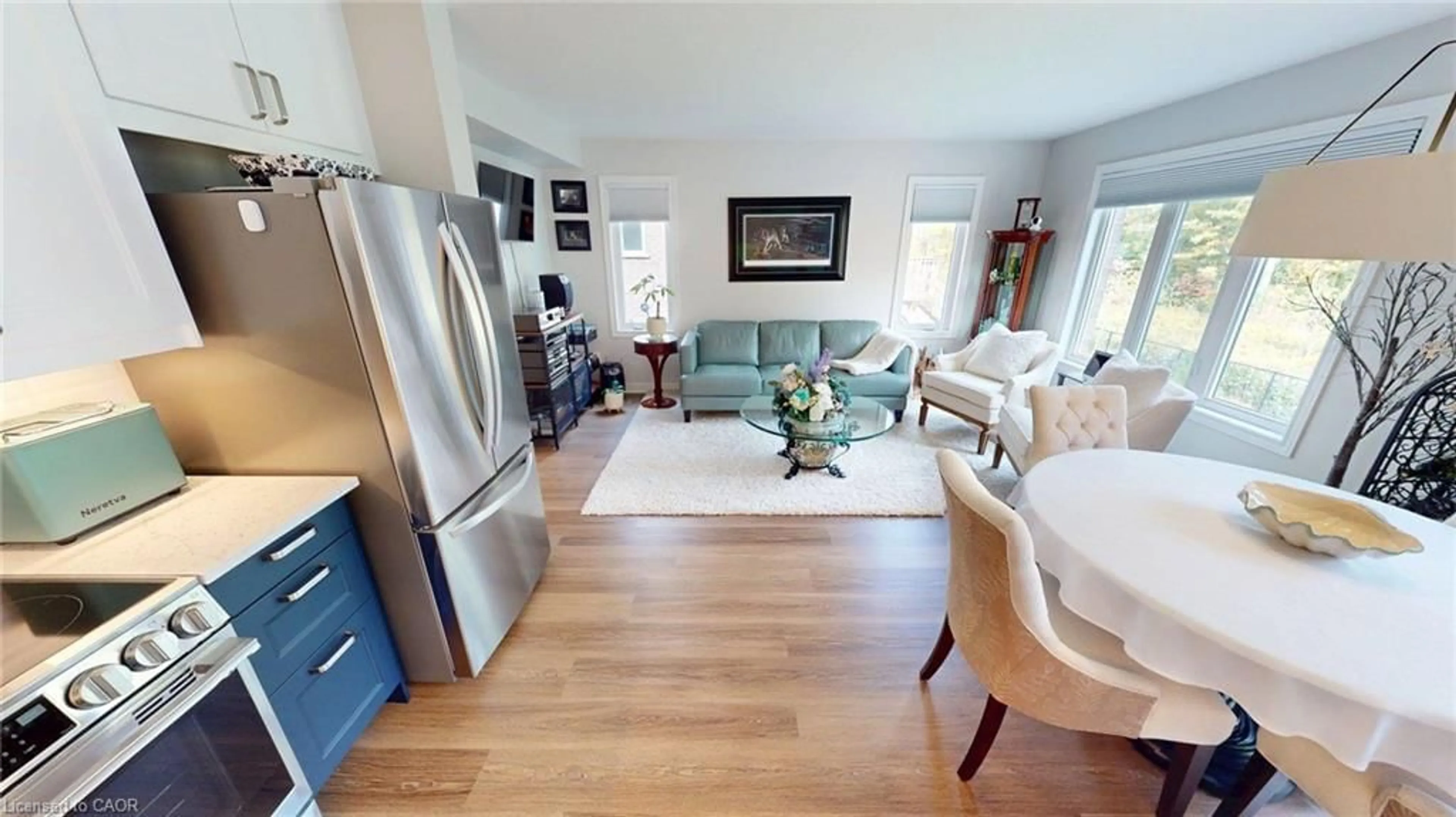 Living room with furniture, wood/laminate floor for 340 Prospect Point Rd #6, Ridgeway Ontario L0S 1N0