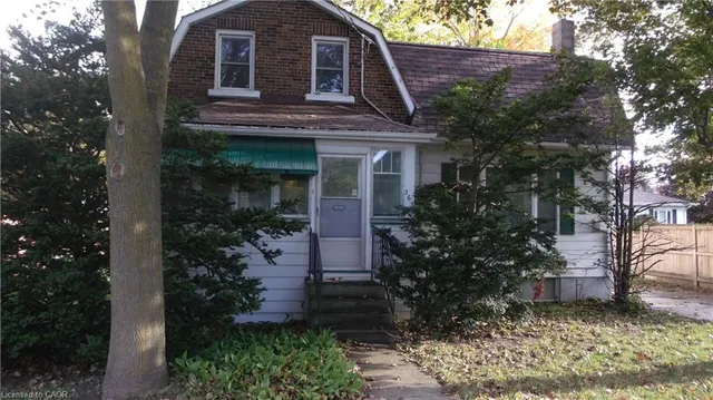365 Main St, Listowel 3