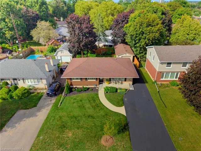 107 Pusey Blvd, Brantford 2