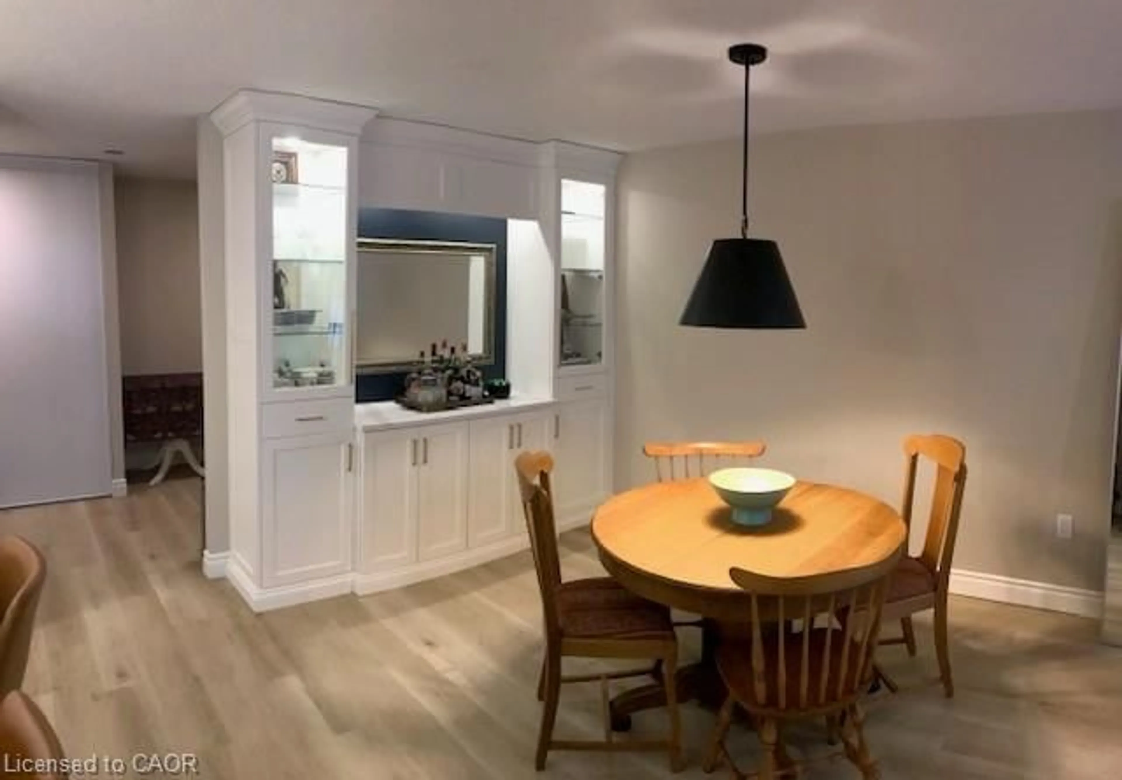 Dining room, wood/laminate floor for 35 Green Valley Dr #502, Kitchener Ontario N2P 2A5