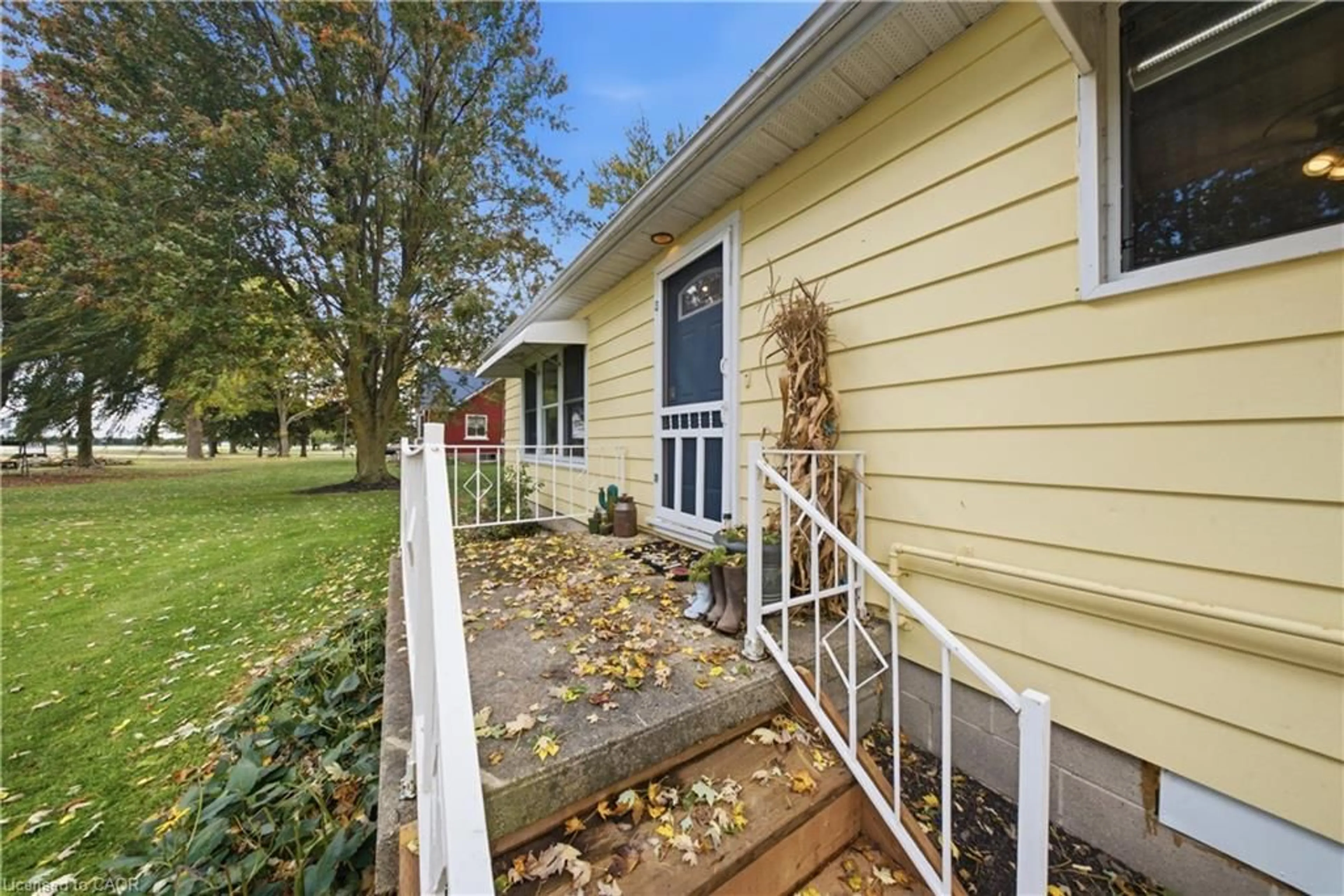 Home with vinyl exterior material, street for 7480 Rd 164, Atwood Ontario N0G 1B0