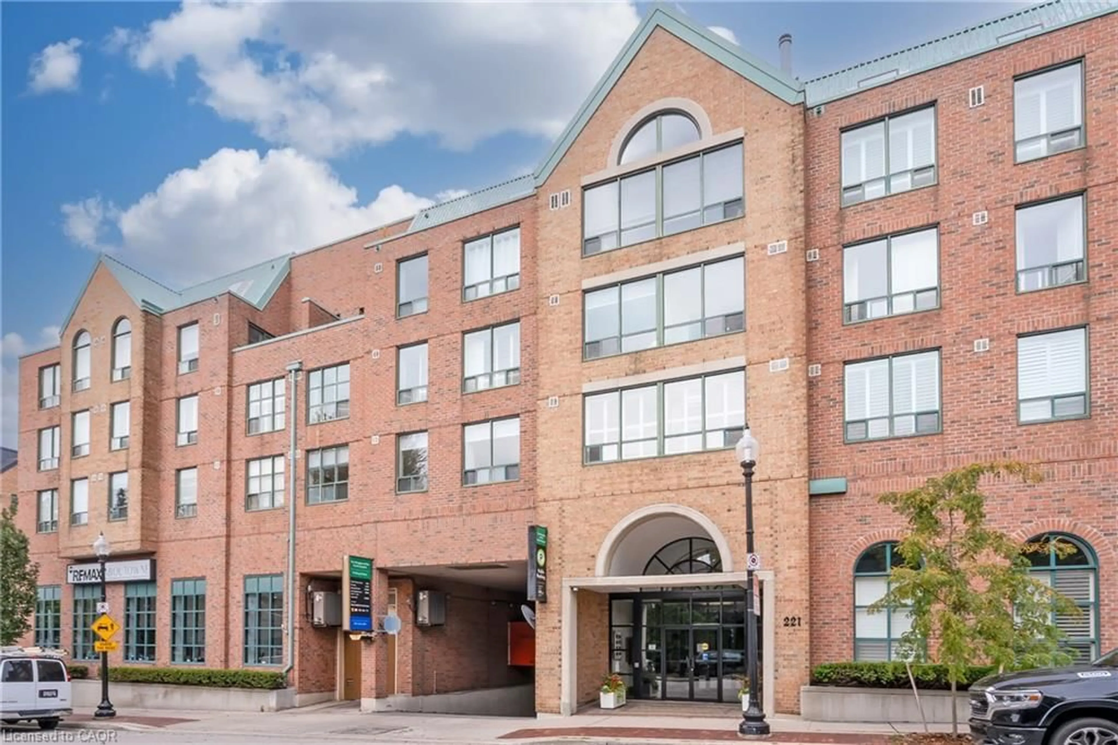 Unknown for 221 Robinson St #307, Oakville Ontario L6J 7N9