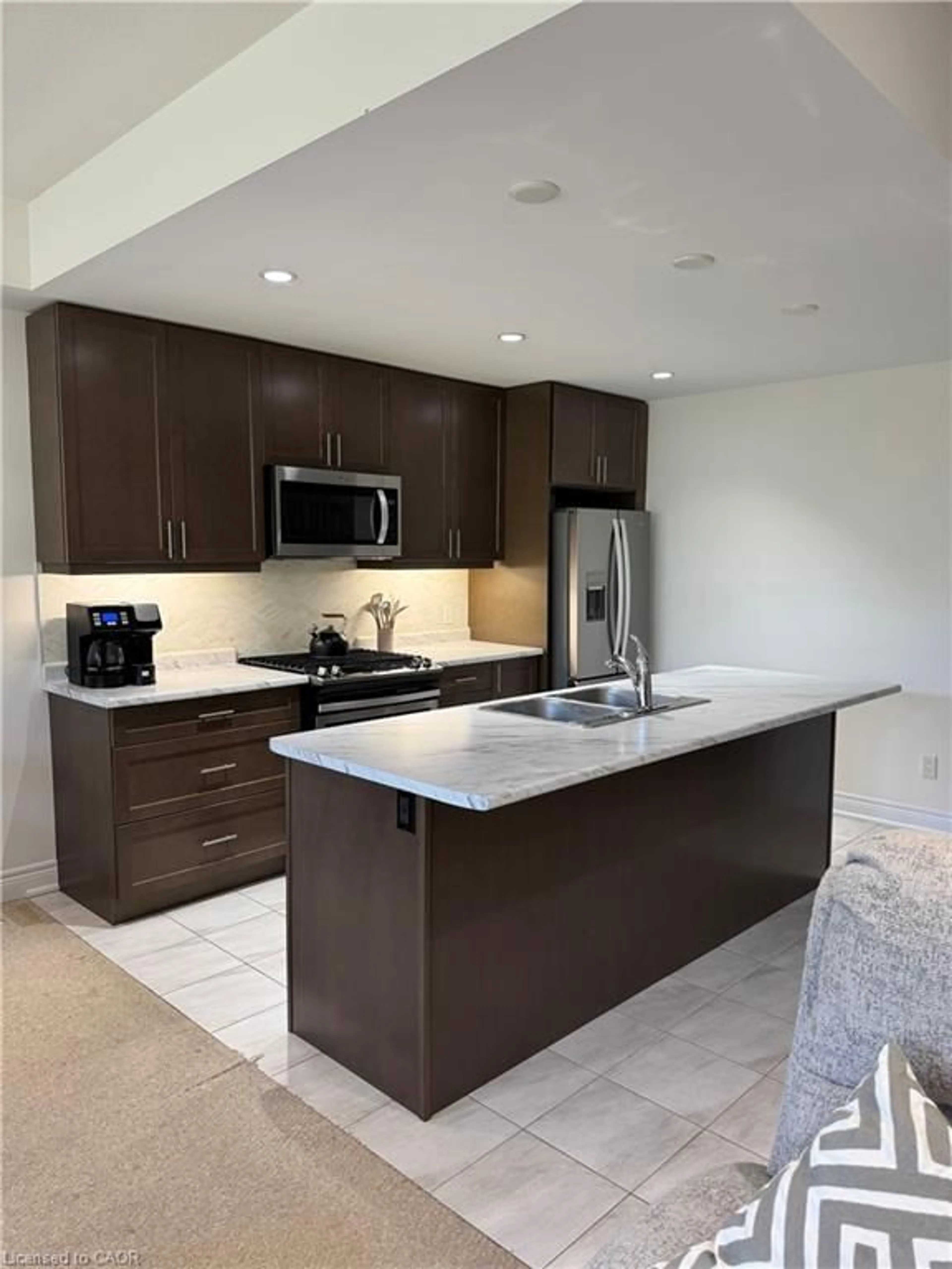 Contemporary kitchen, ceramic/tile floor for 77 Diana Ave #54, Brantford Ontario N3T 0R6