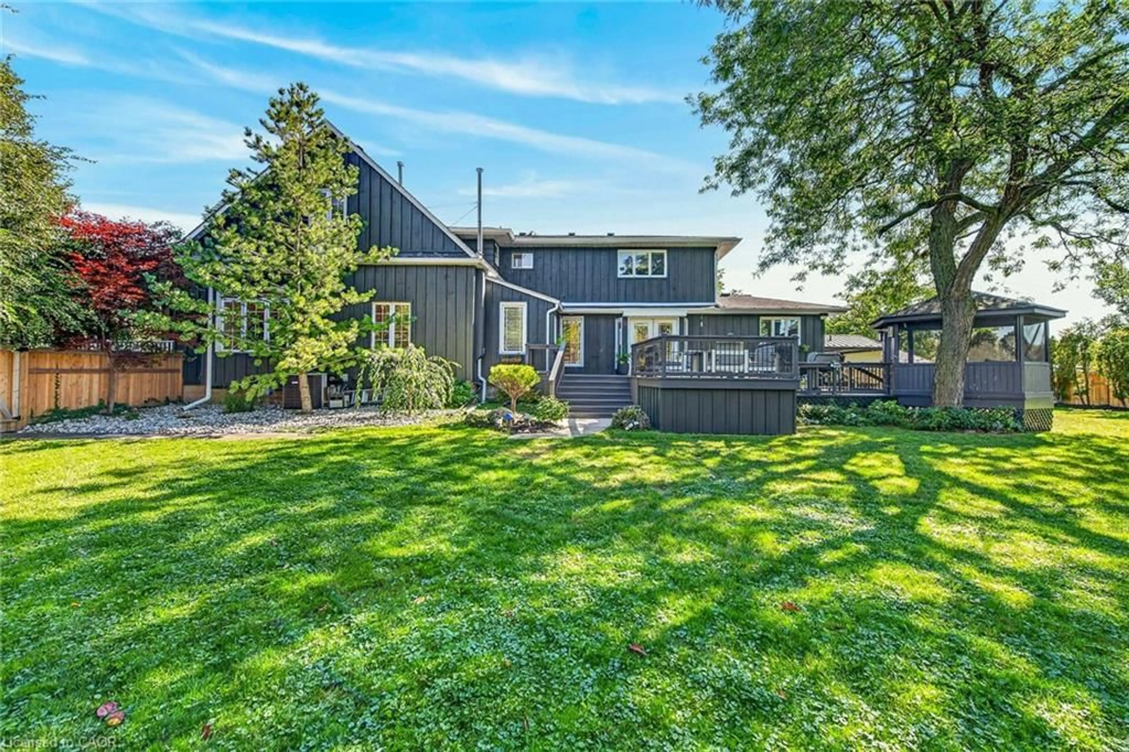 A pic from outside/outdoor area/front of a property/back of a property/a pic from drone, street for 22 Church St, Hagersville Ontario N0A 1H0