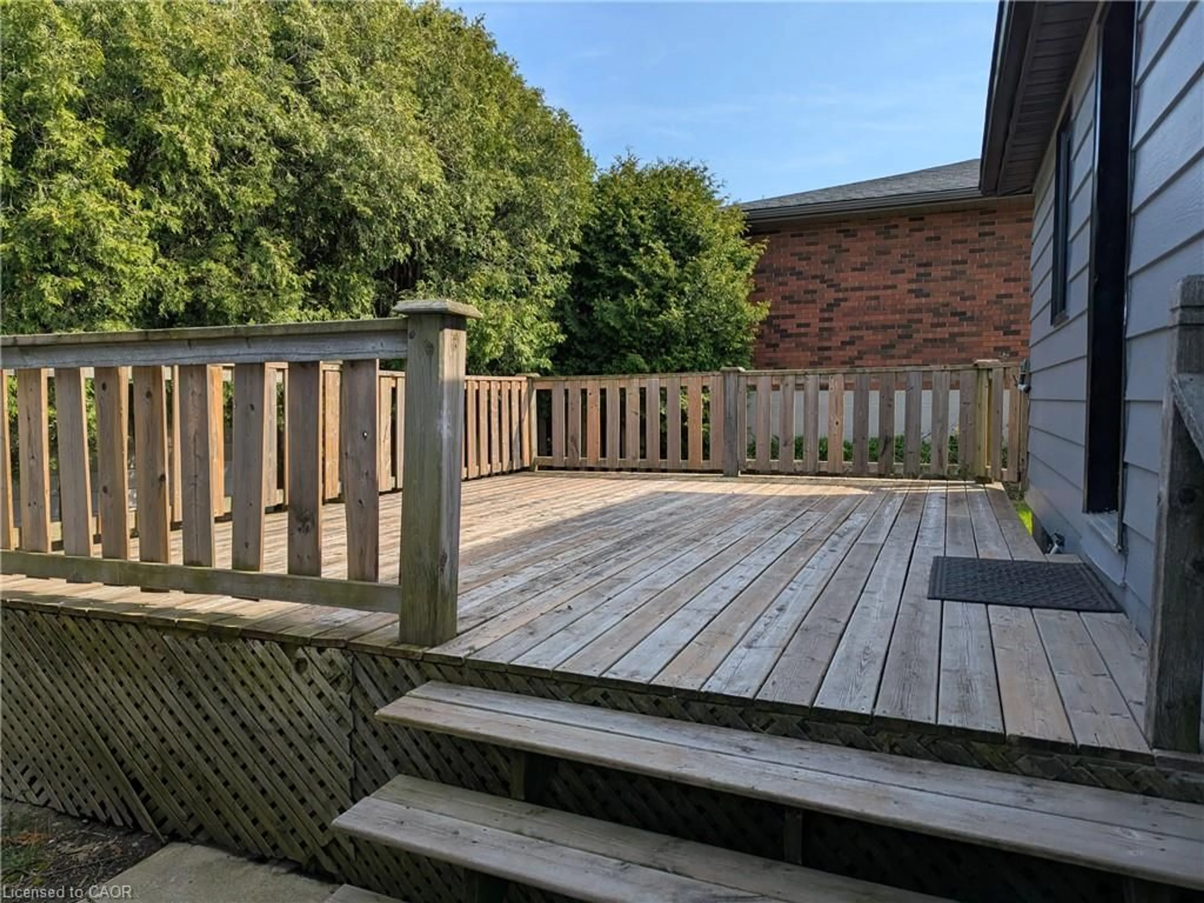 Patio, unknown for 3 Maitland Ave, Hamilton Ontario L9A 3J4