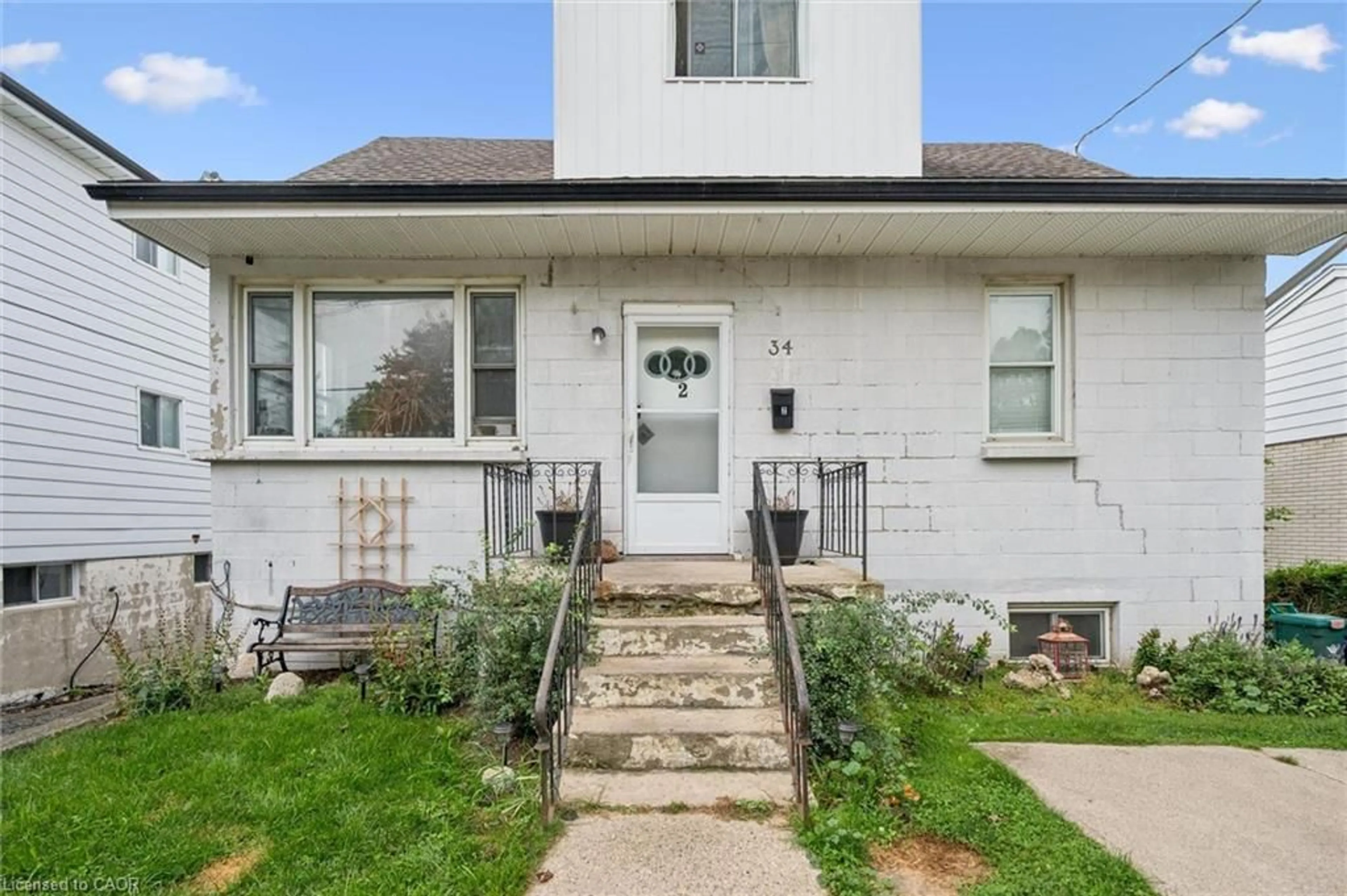 Home with brick exterior material, street for 34 Jaffray St, Cambridge Ontario N1R 3H9