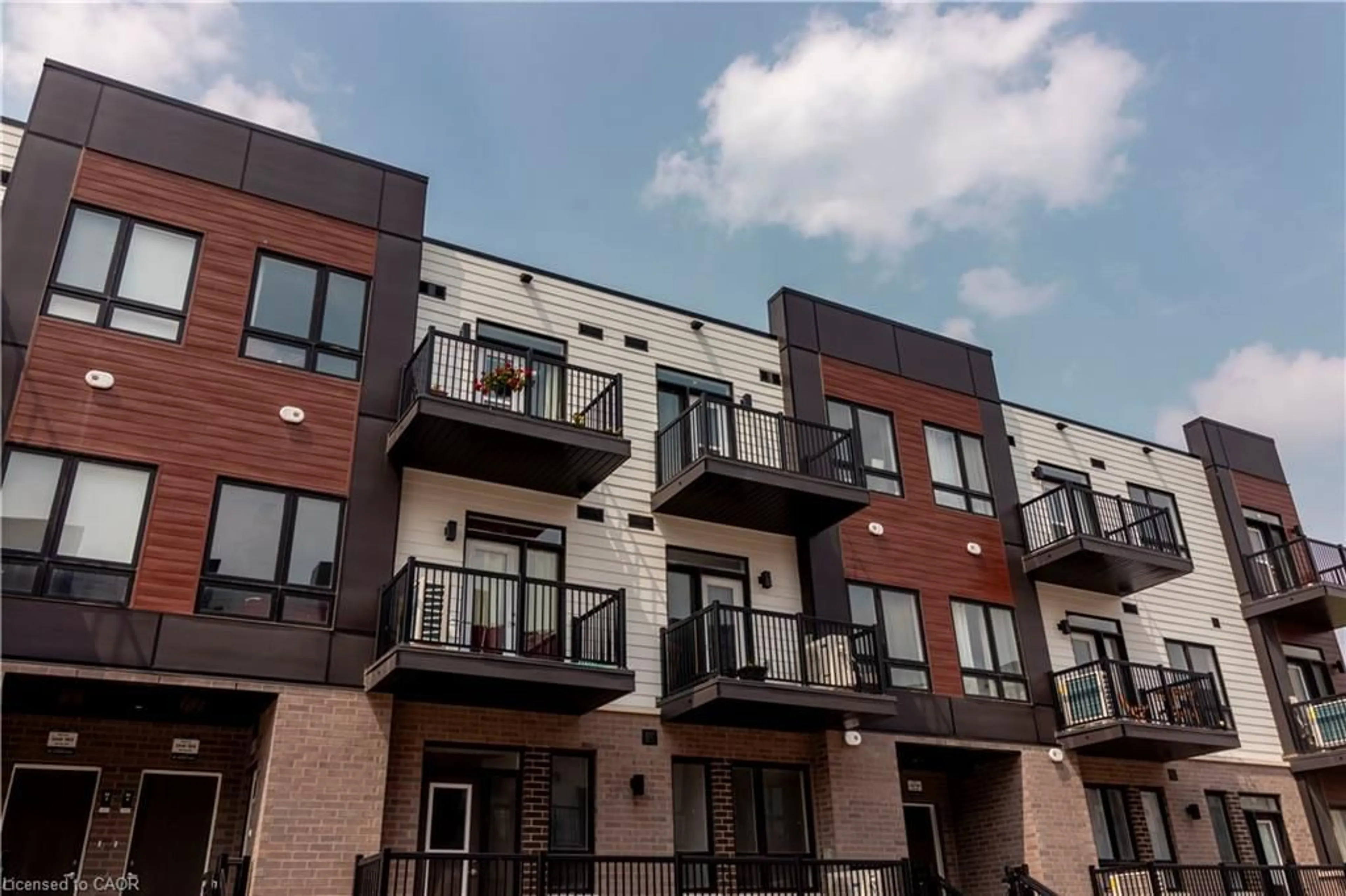 Unknown for 40 Palace St #M11, Kitchener Ontario N2E 0J3
