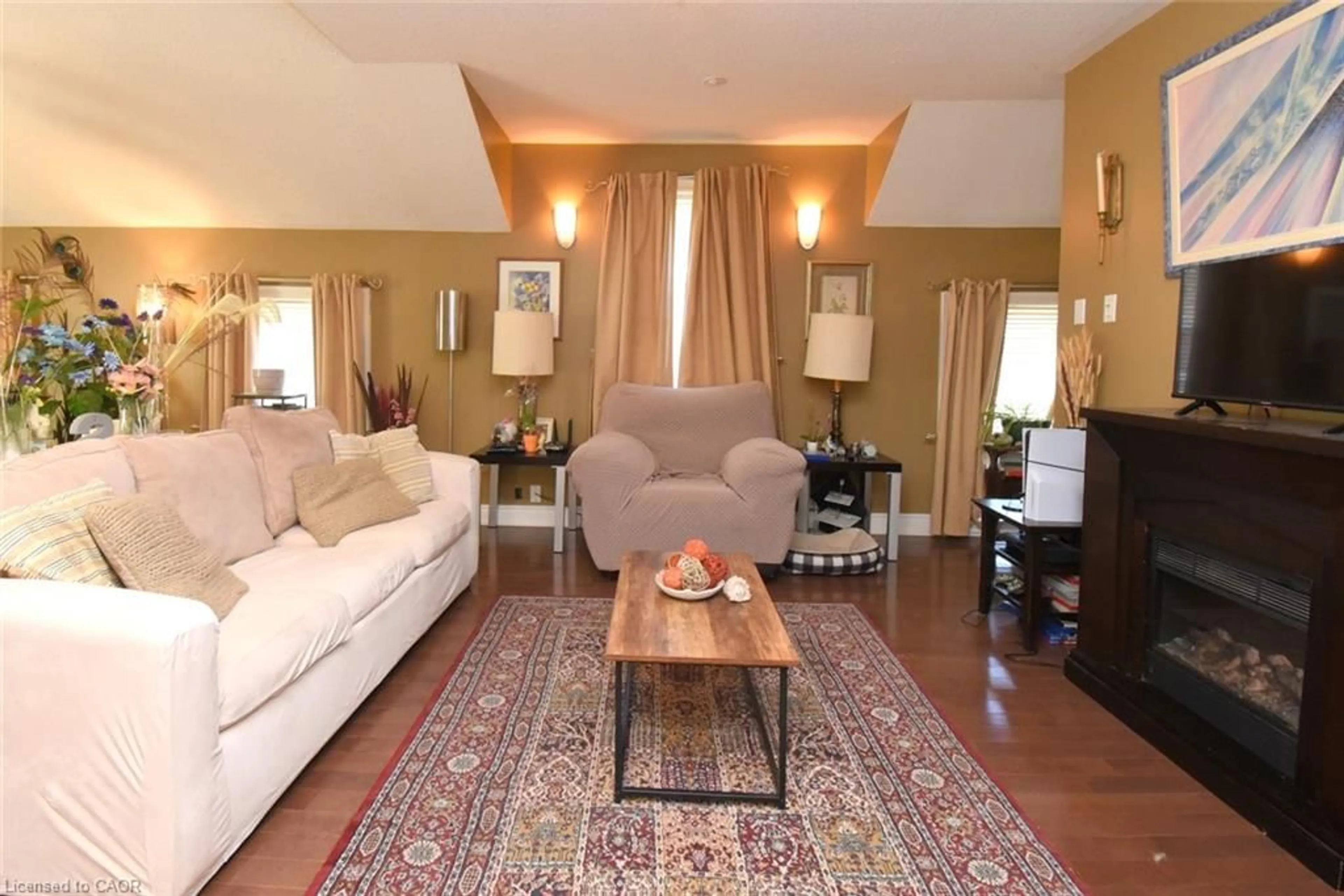 Living room with furniture, unknown for 54 Old Mill Rd, Port Rowan Ontario N0E 1C0