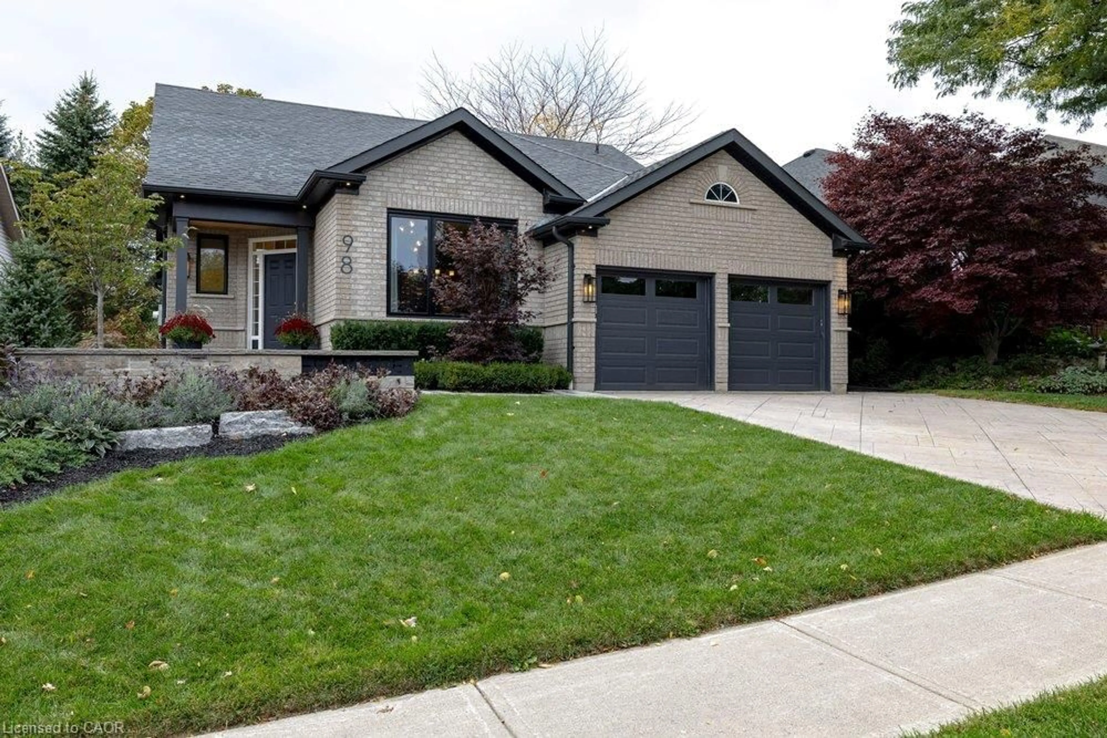 Home with brick exterior material, street for 98 Moore Cres, Ancaster Ontario L9G 4Z6
