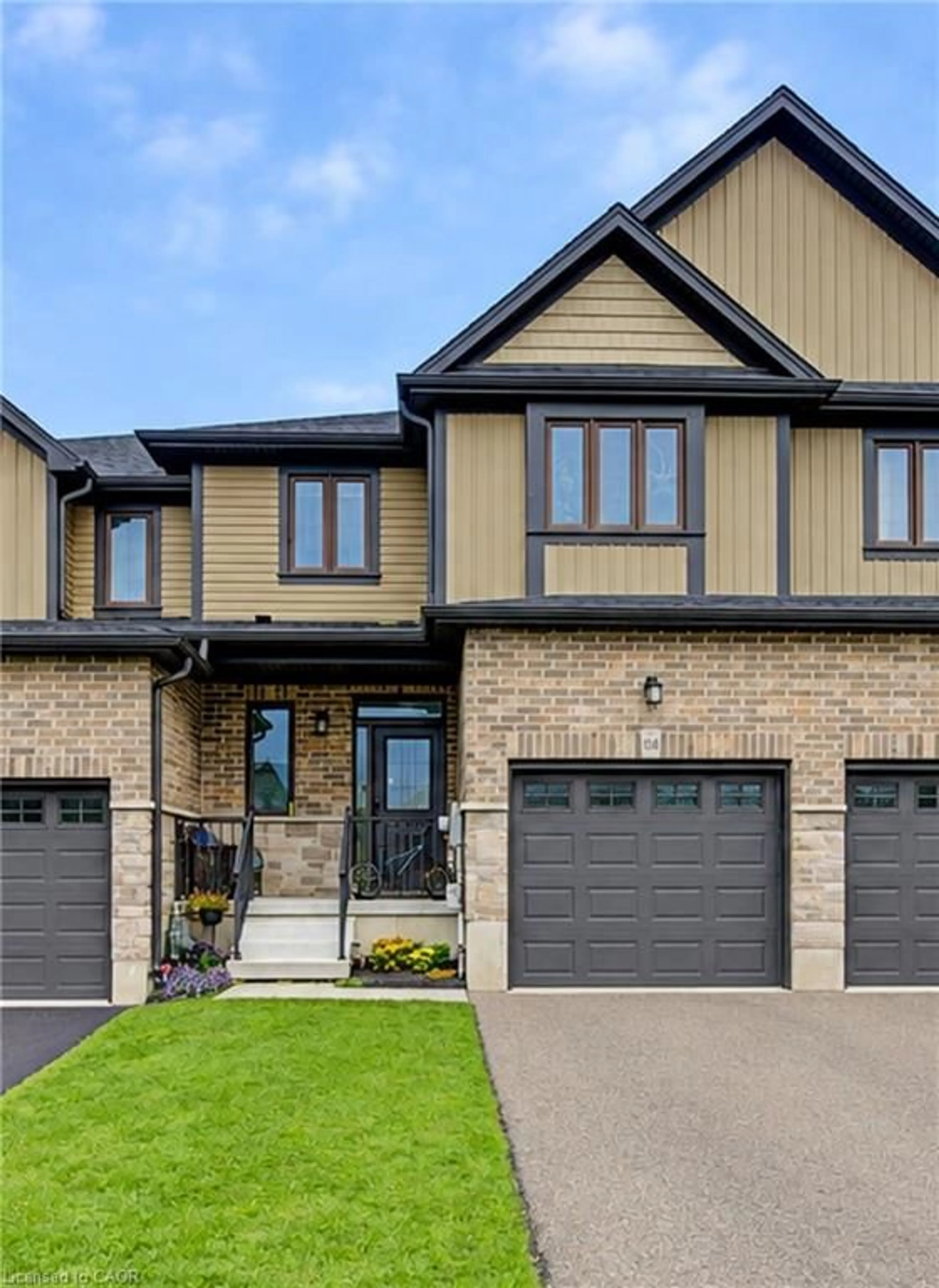 Home with brick exterior material, street for 164 Wedgewood Dr, Woodstock Ontario N4T 0K1