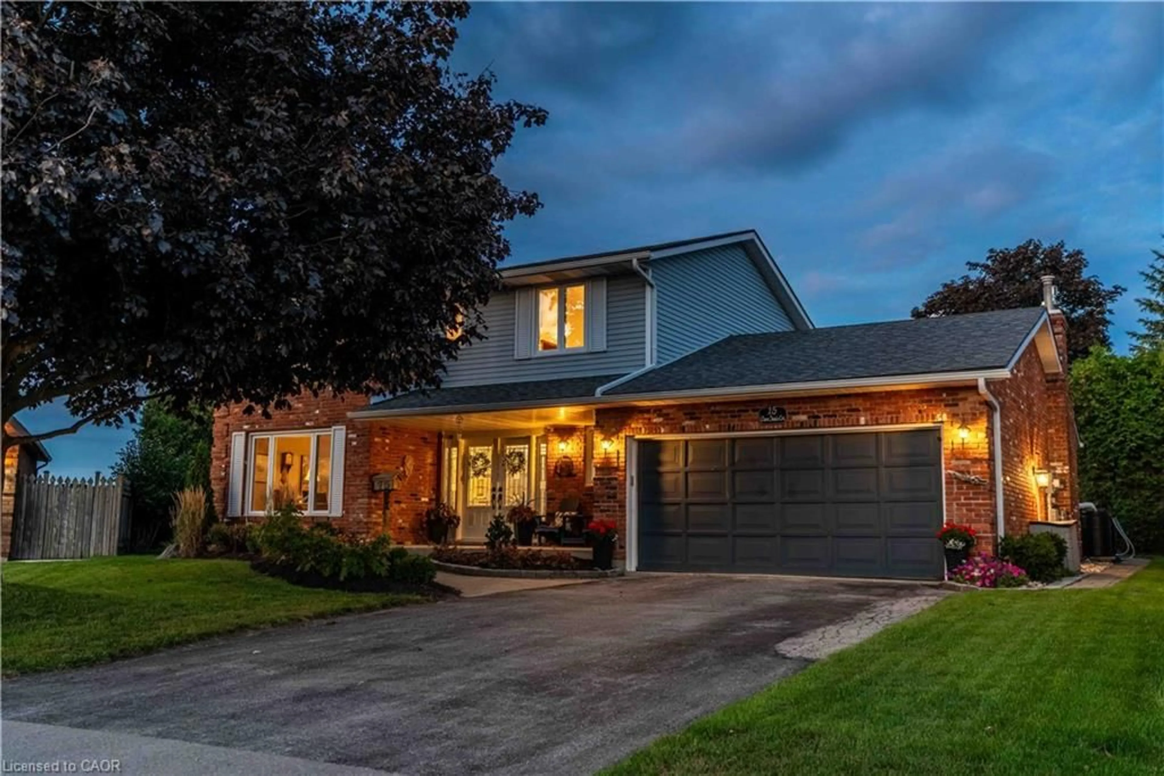 Home with brick exterior material, street for 15 Clare Innis Crt, Caledonia Ontario N3W 1G5