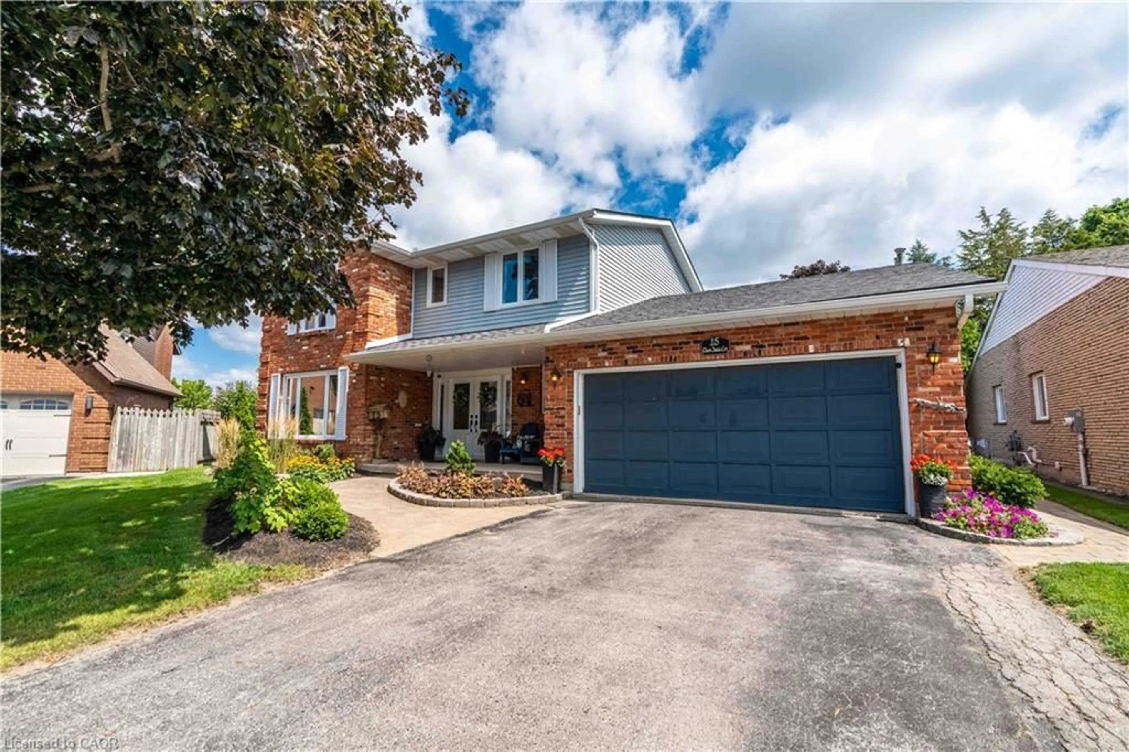 Home with brick exterior material, street for 15 Clare Innis Crt, Caledonia Ontario N3W 1G5