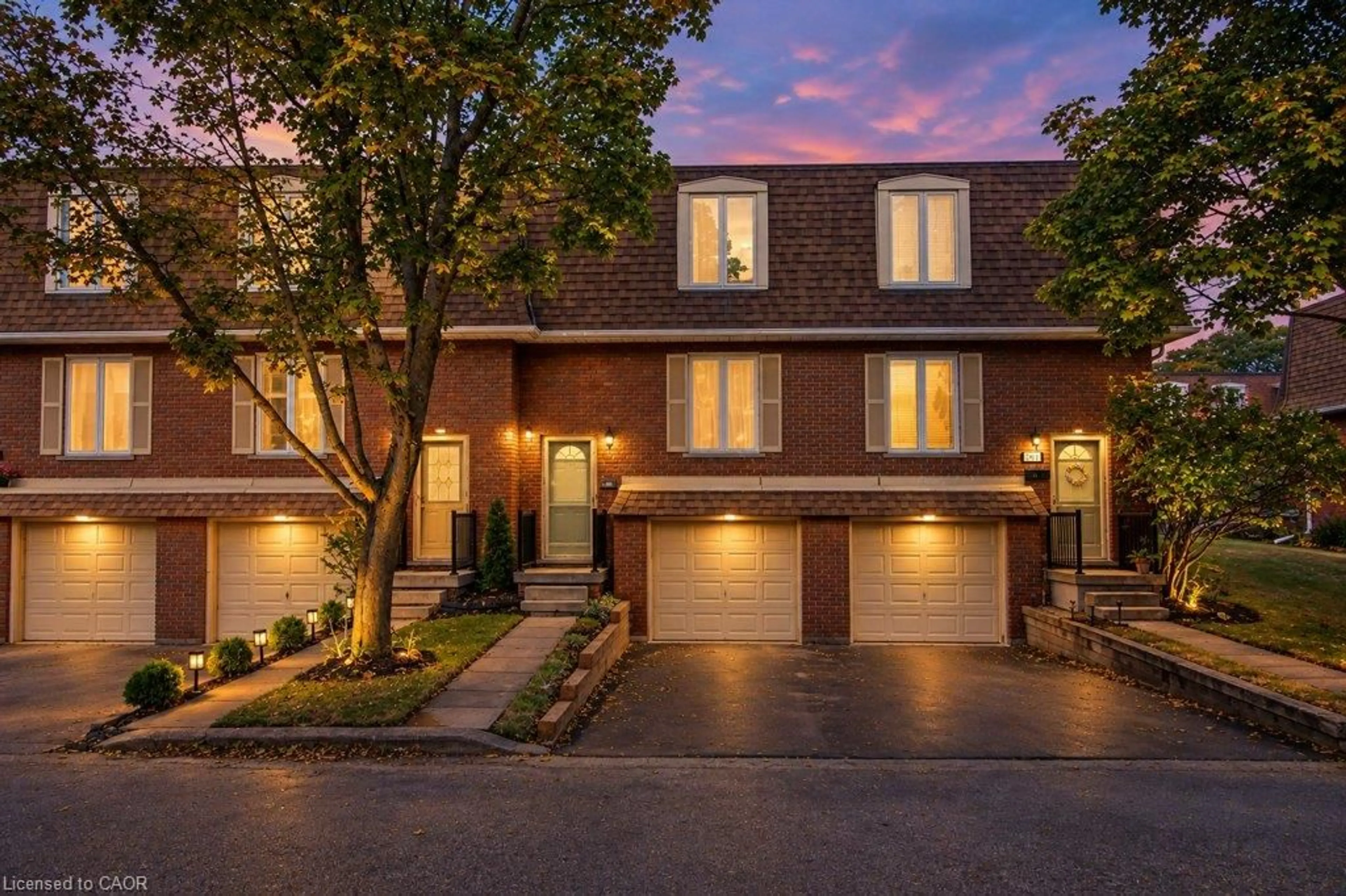 Home with brick exterior material, street for 1535 Westminster Pl, Burlington Ontario L7P 2B4