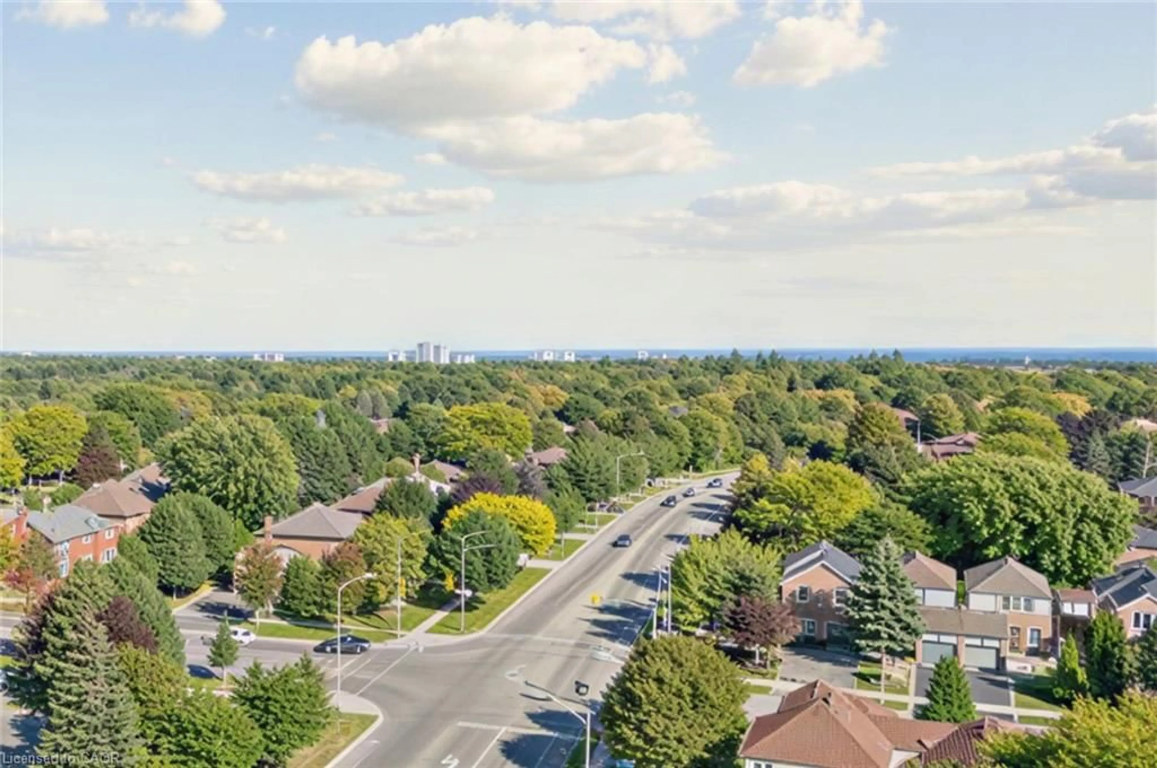 A pic from outside/outdoor area/front of a property/back of a property/a pic from drone, street for 1905 Pilgrims Way #PH2, Oakville Ontario L6M 2X2