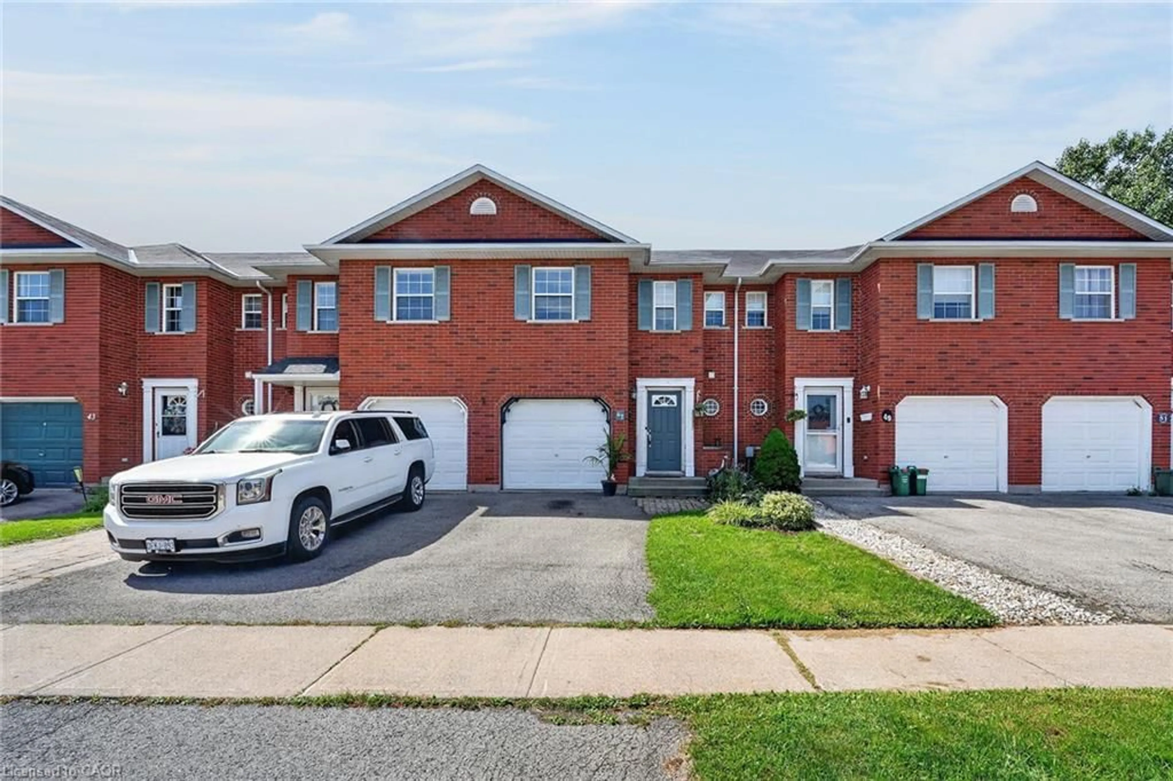 Home with brick exterior material, street for 47 Swayze Crt, Smithville Ontario L0R 2A0