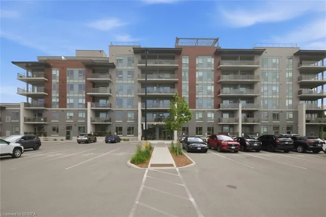 34 Norman St #108, Brantford 3