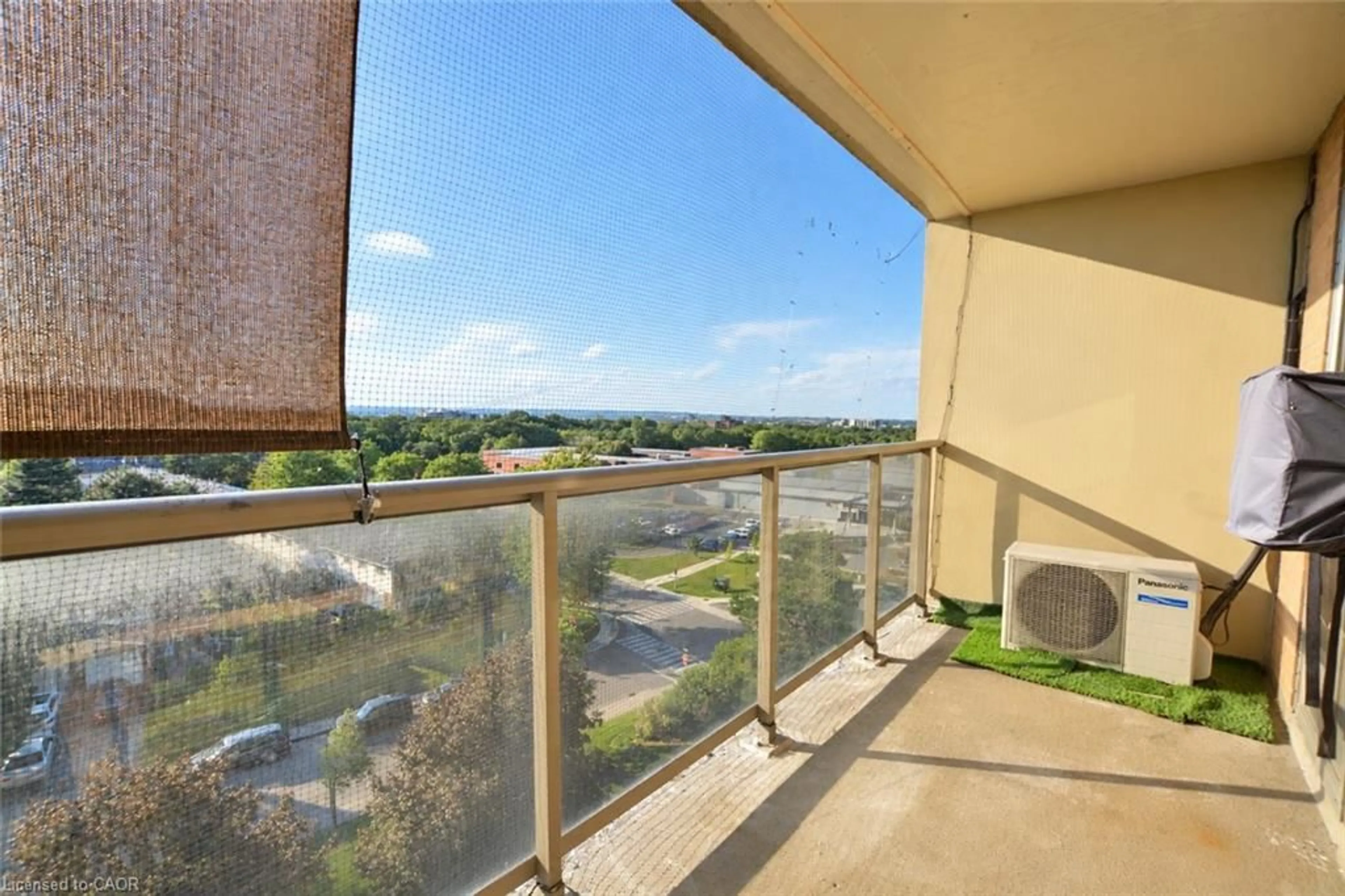Balcony in the apartment, water/lake/river/ocean view for 15 Nicklaus Dr #804, Hamilton Ontario L8K 5J5