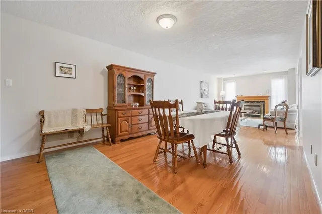 941 Gordon St #20, Guelph 4