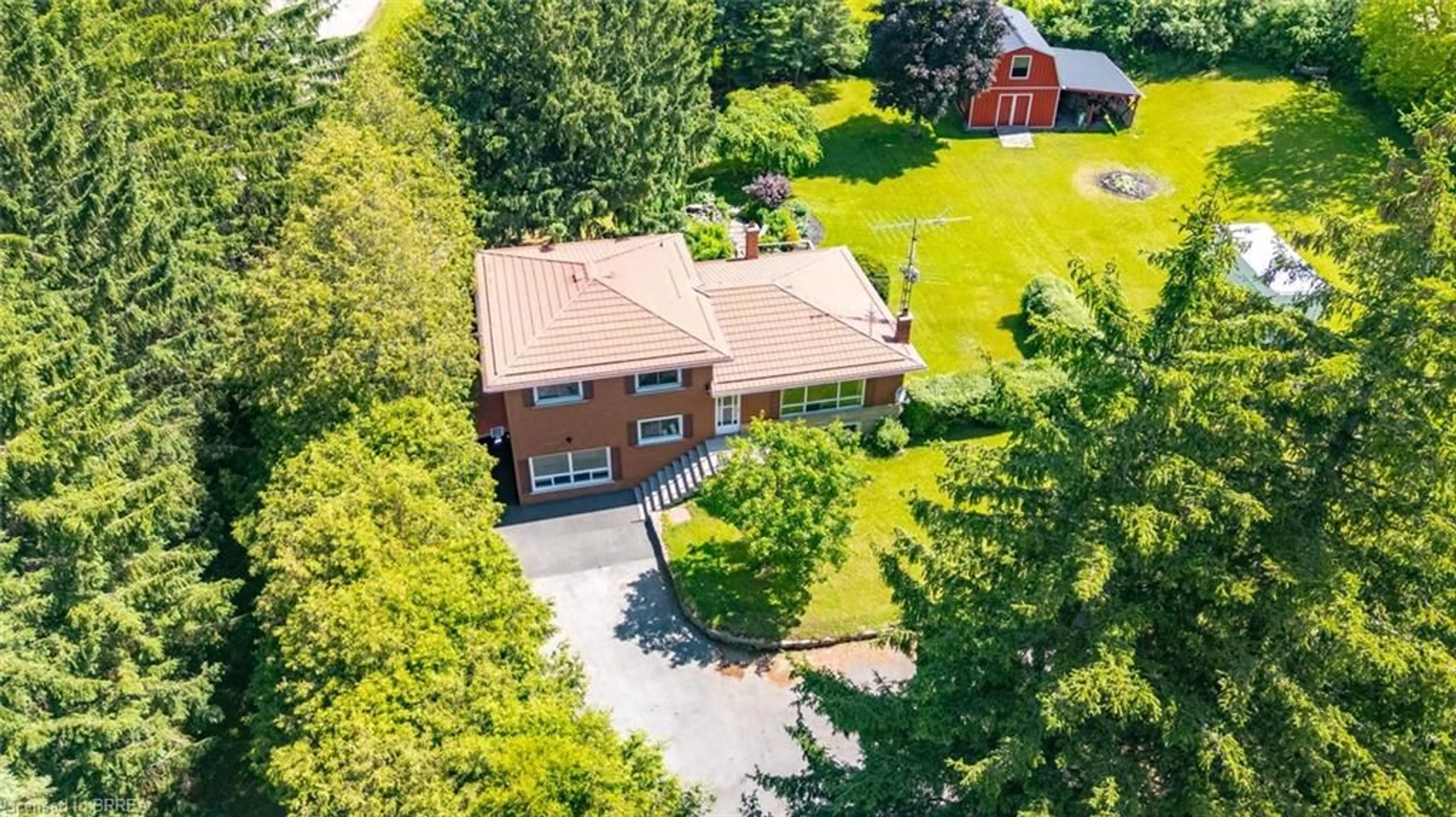 A pic from outside/outdoor area/front of a property/back of a property/a pic from drone, unknown for 1598 Highway No 6, Hamilton Ontario L0R 1K0