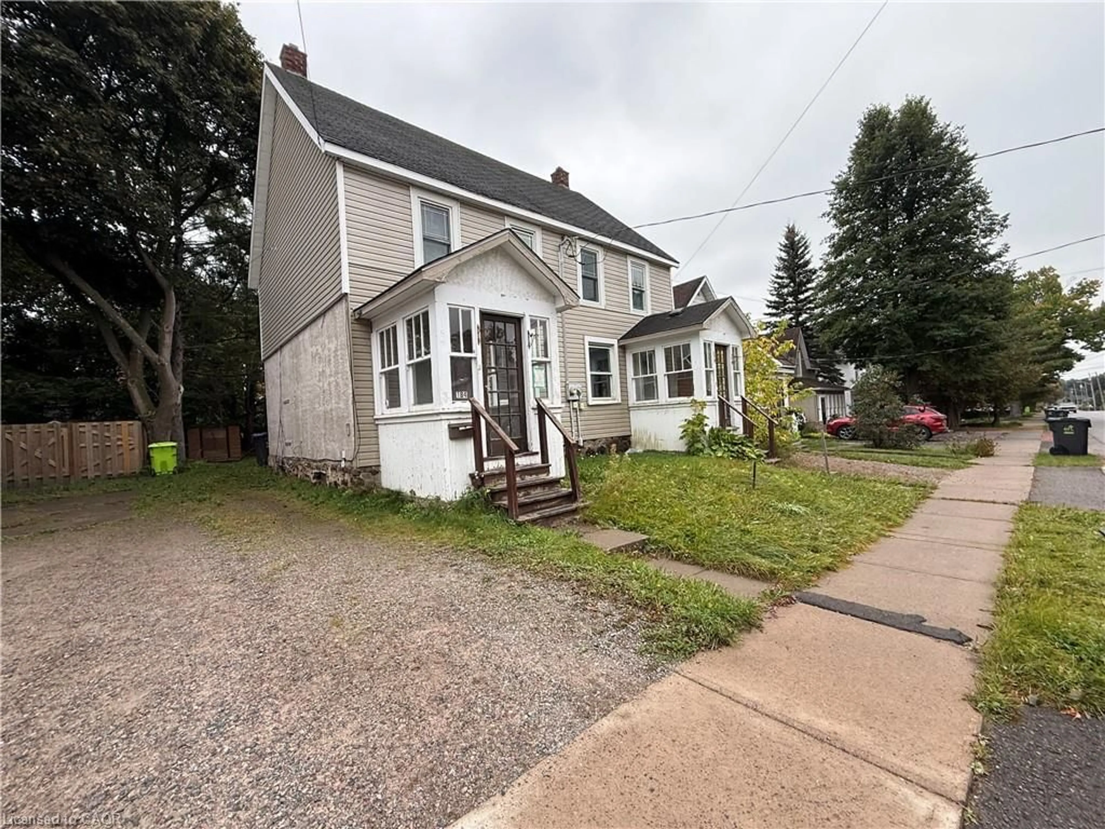 A pic from outside/outdoor area/front of a property/back of a property/a pic from drone, street for 182 Woodward Ave, Sault Ste. Marie Ontario P6A 3T7