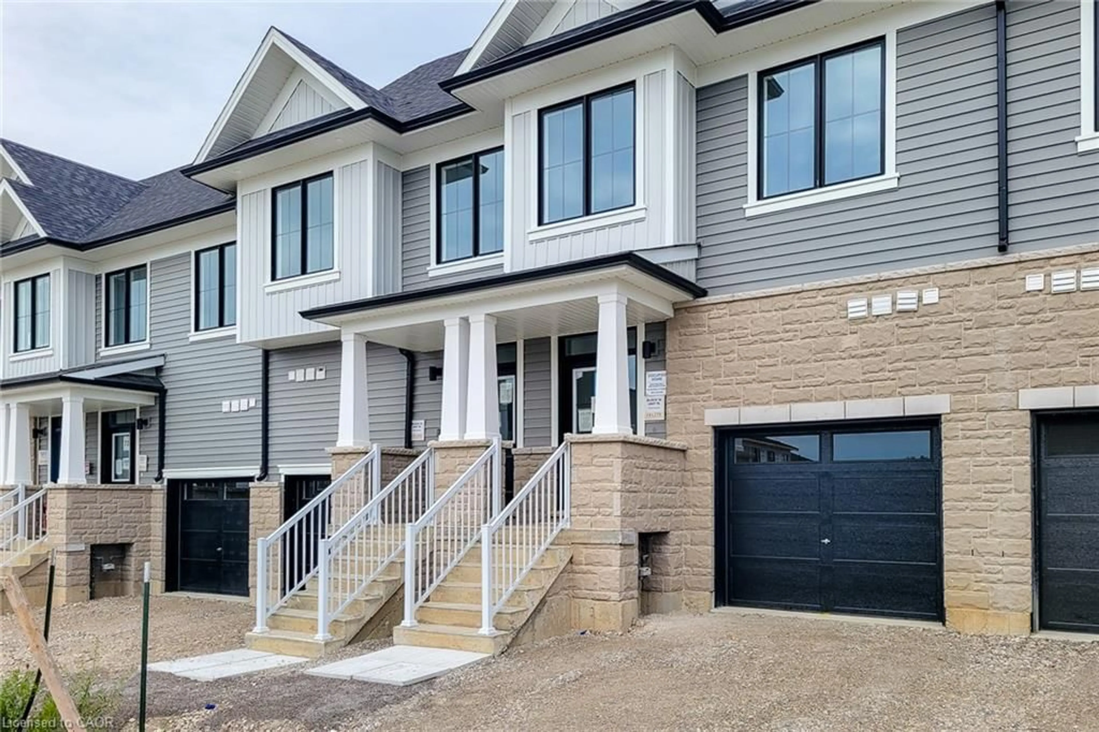 Home with brick exterior material, street for 4 Elite Cres, Caledonia Ontario N3W 0L1