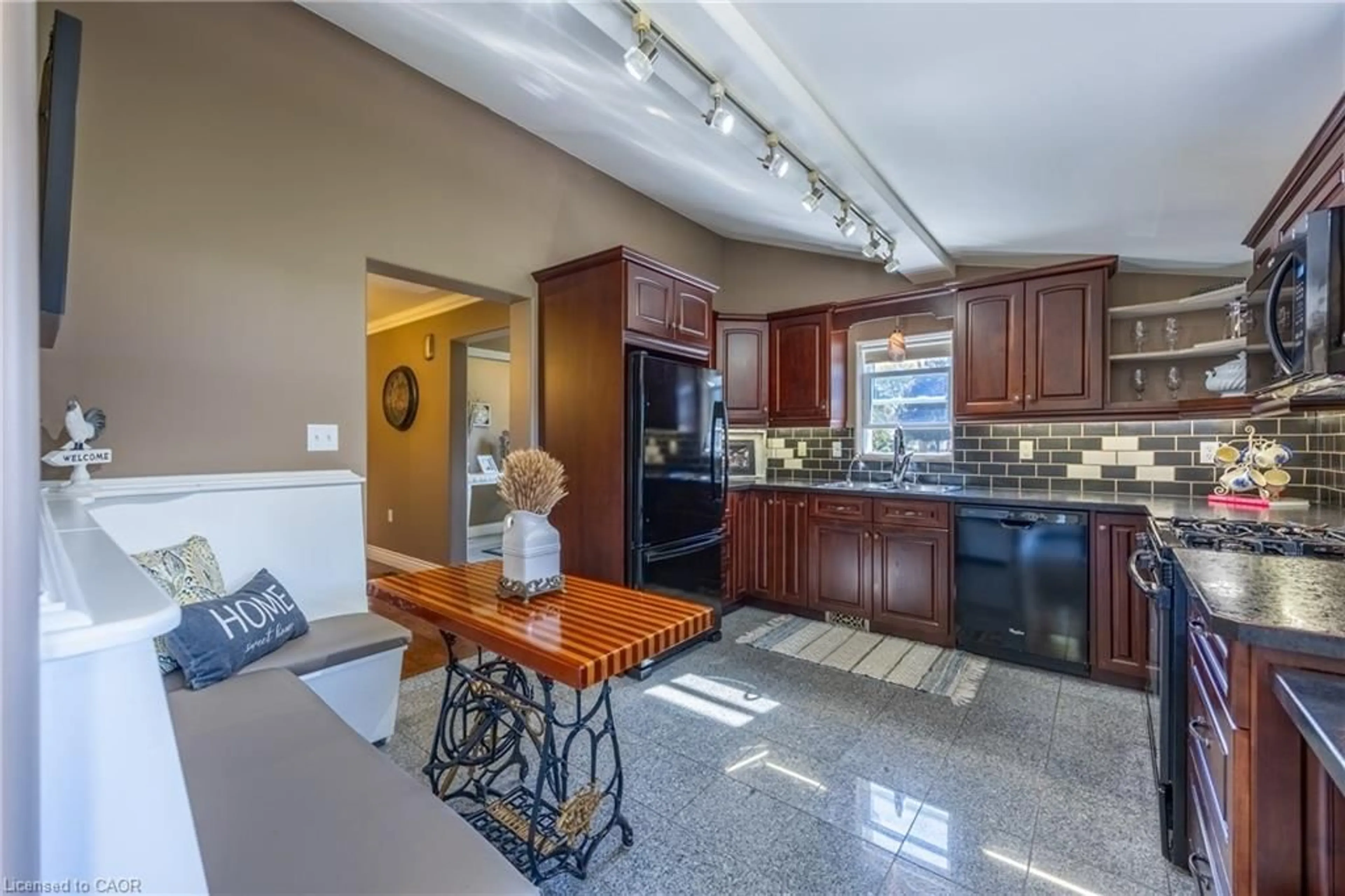 Open concept kitchen, ceramic/tile floor for 9 College Ave, Port Rowan Ontario N0E 1M0