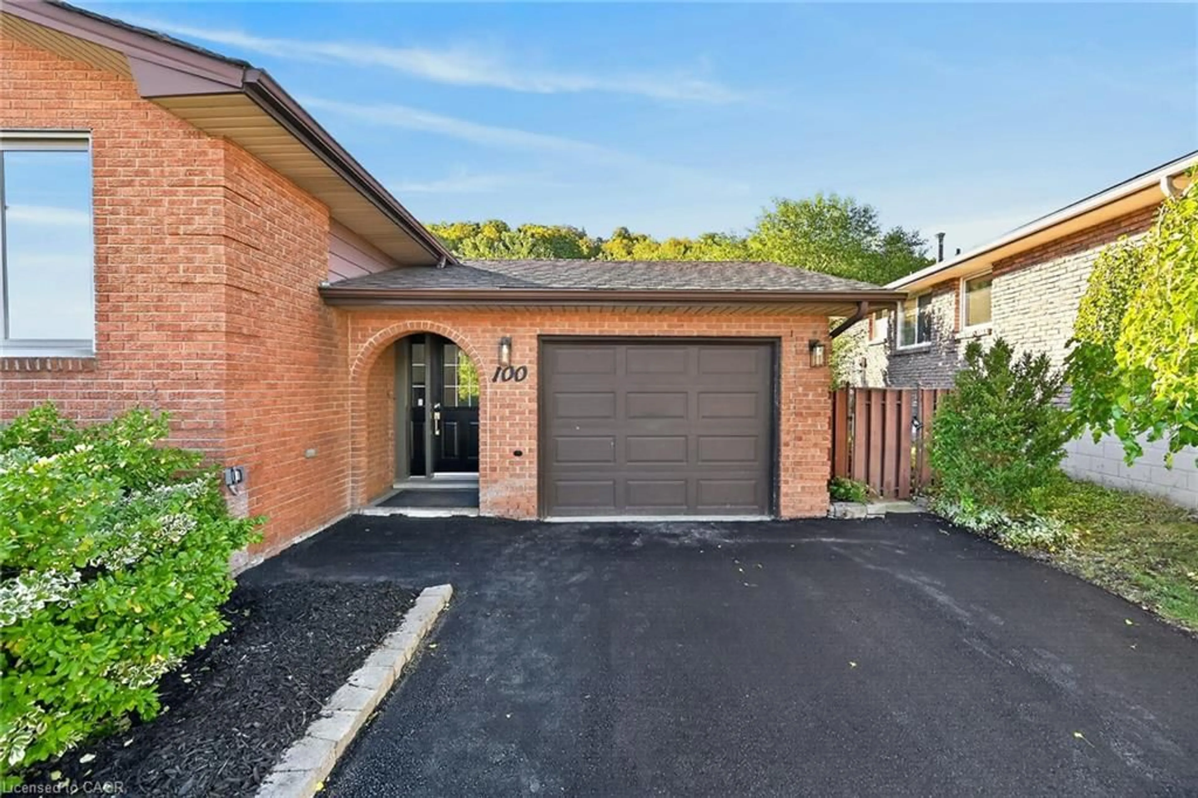 Home with brick exterior material, street for 100 Marcella Cres, Hamilton Ontario L8K 6G1