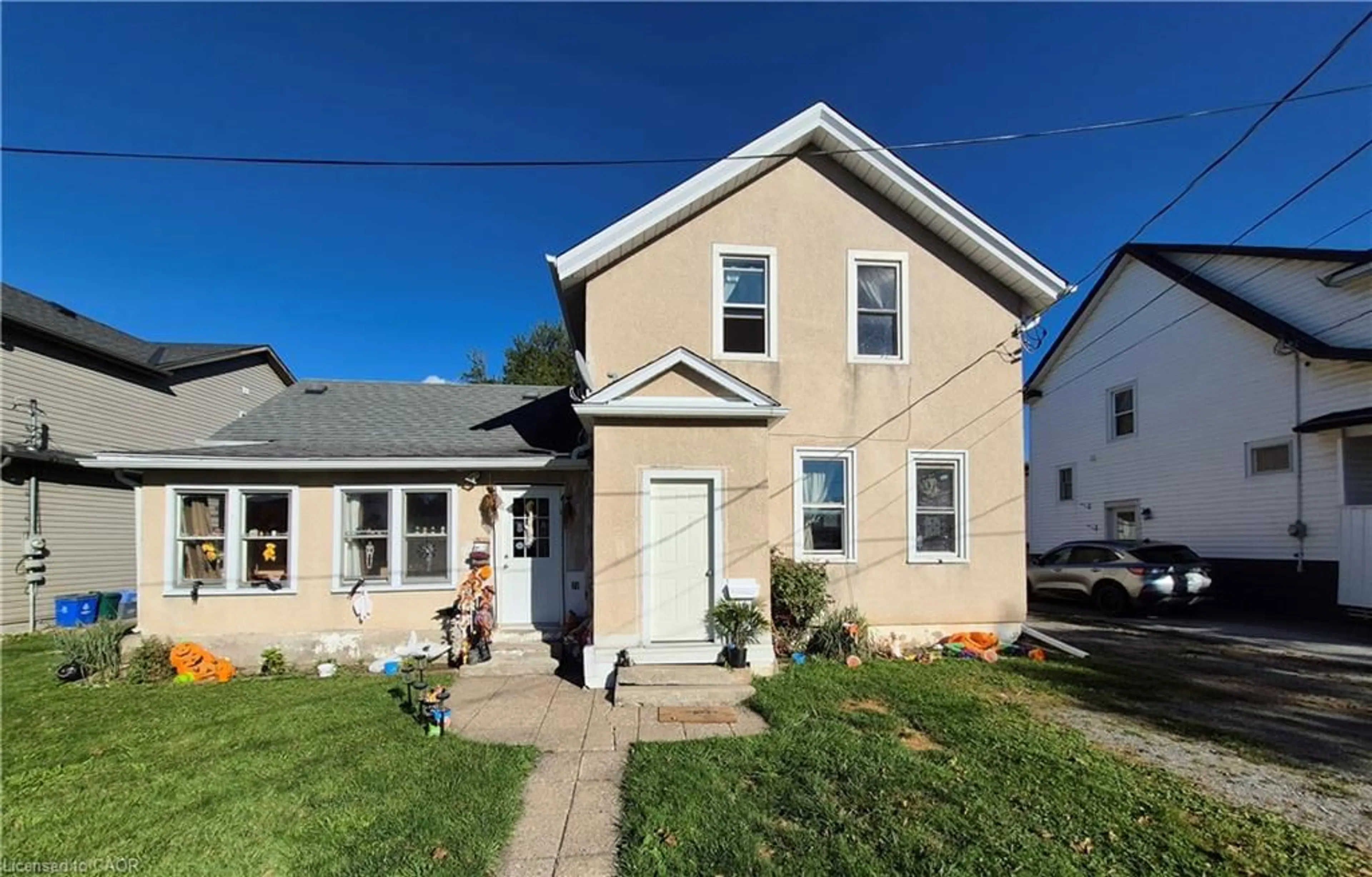 Unknown for 20 Carleton St, Thorold Ontario L2V 2A4