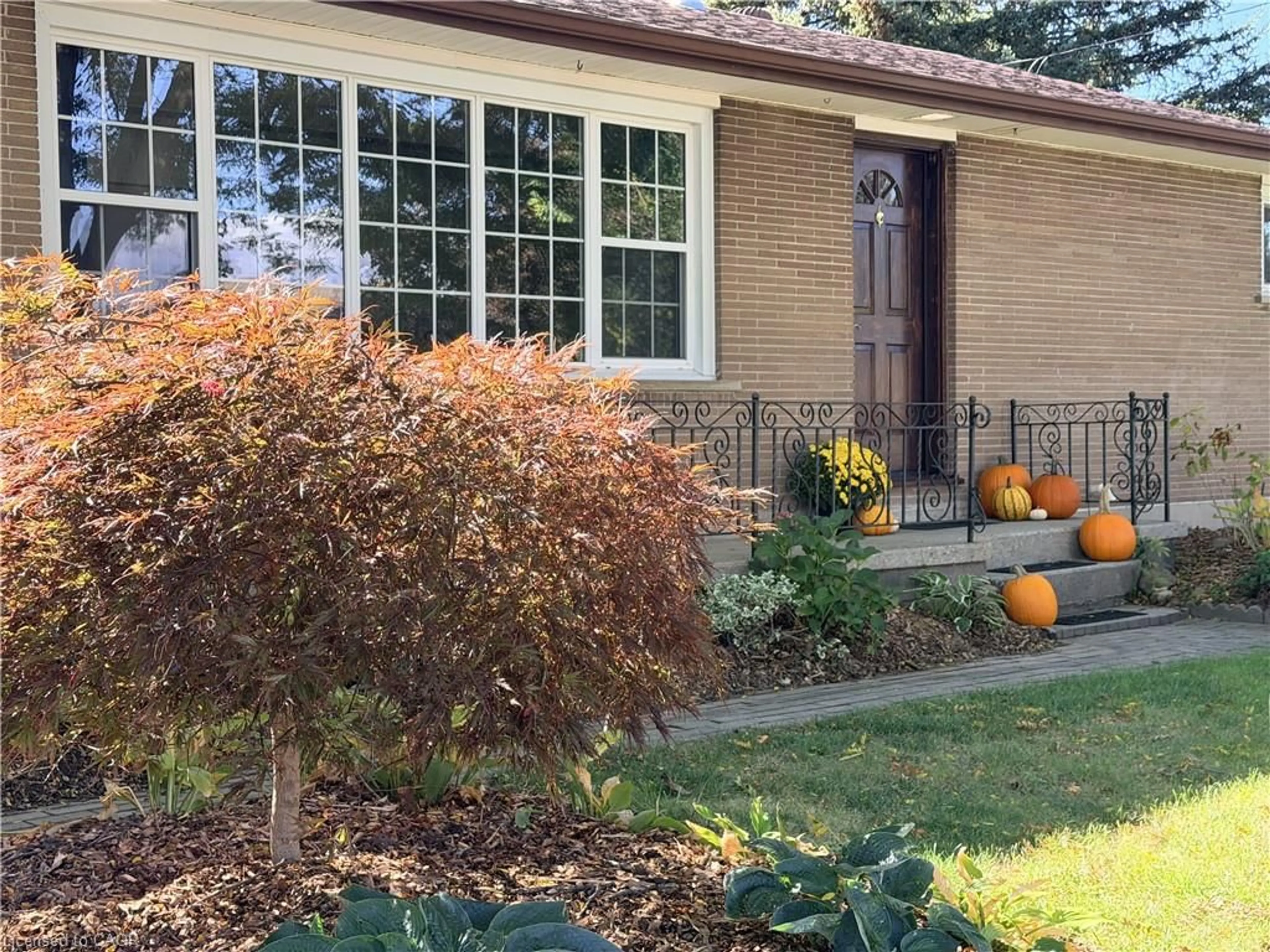 Home with brick exterior material, street for 181 Montclair Cres, Waterford Ontario N0E 1Y0