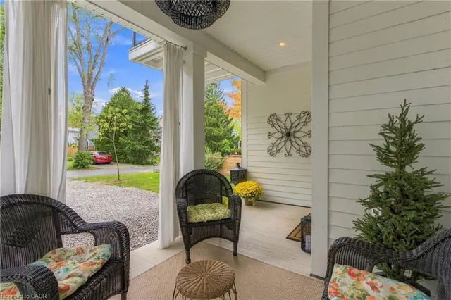 11 Wilberforce Ave, Niagara-on-the-Lake 3