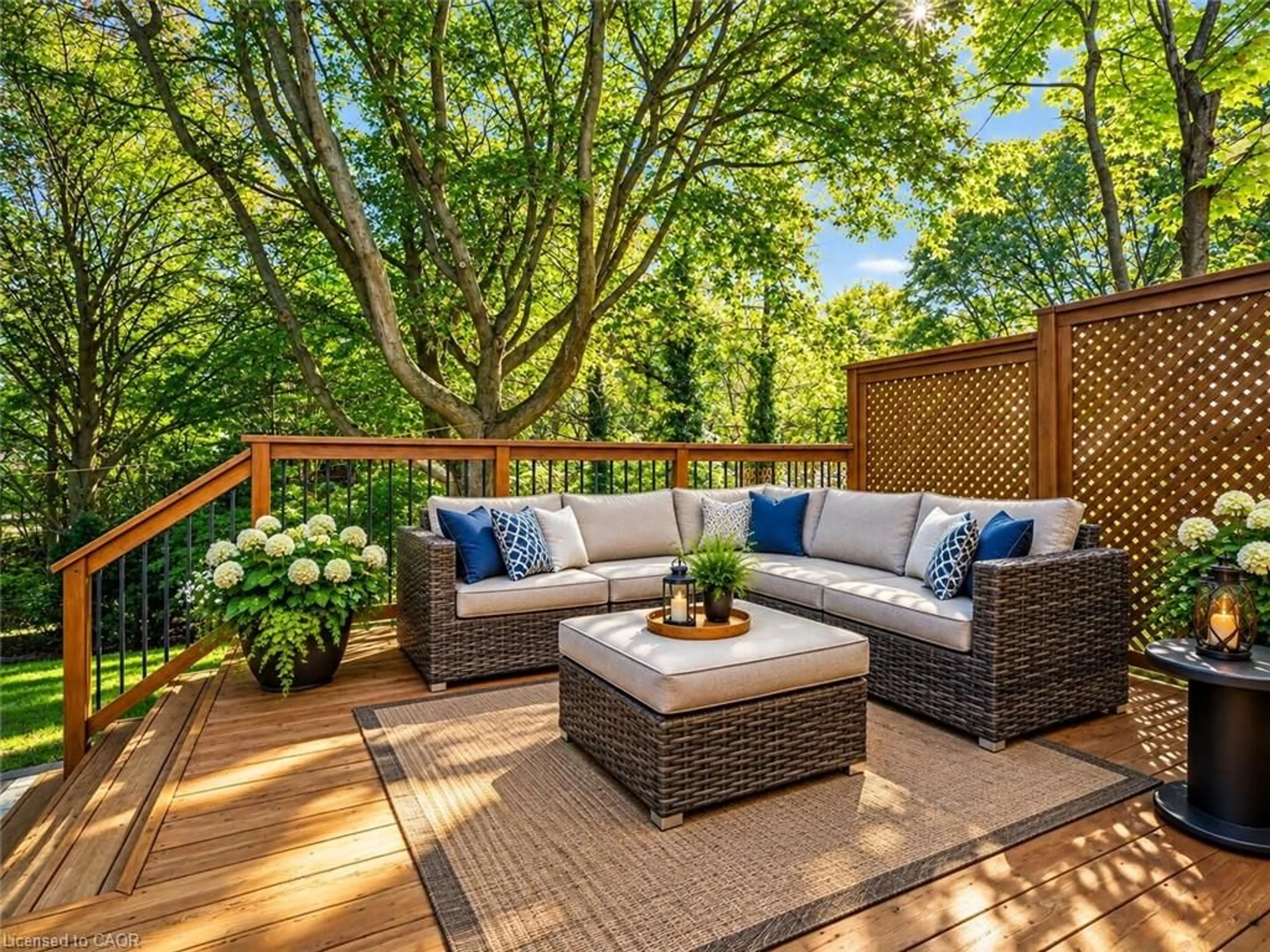 Patio, forest/trees view for 2194 Constance Dr, Oakville Ontario L6J 5L4